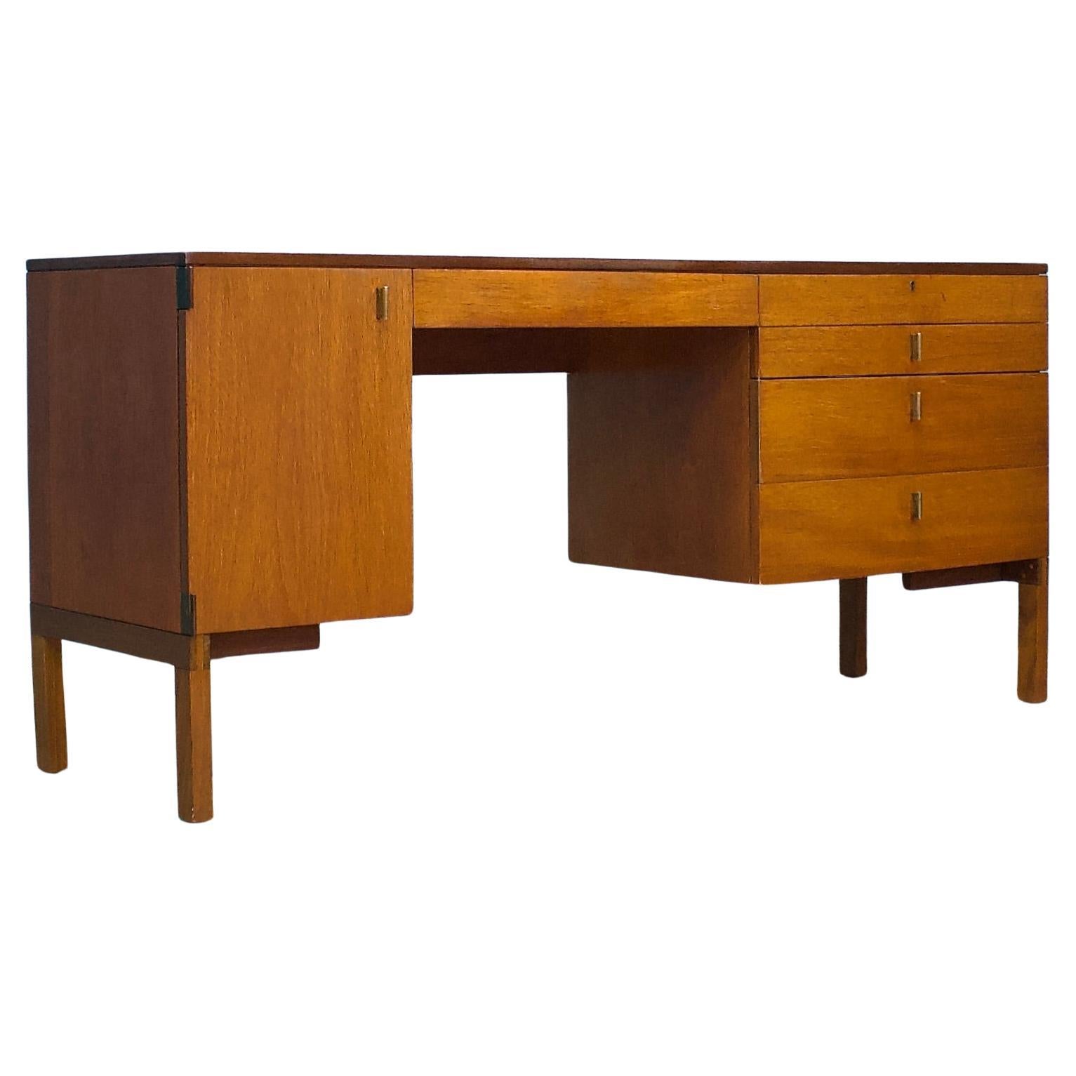 Mid-Century Teak Dressing Table from Beithcraft, 1960s For Sale