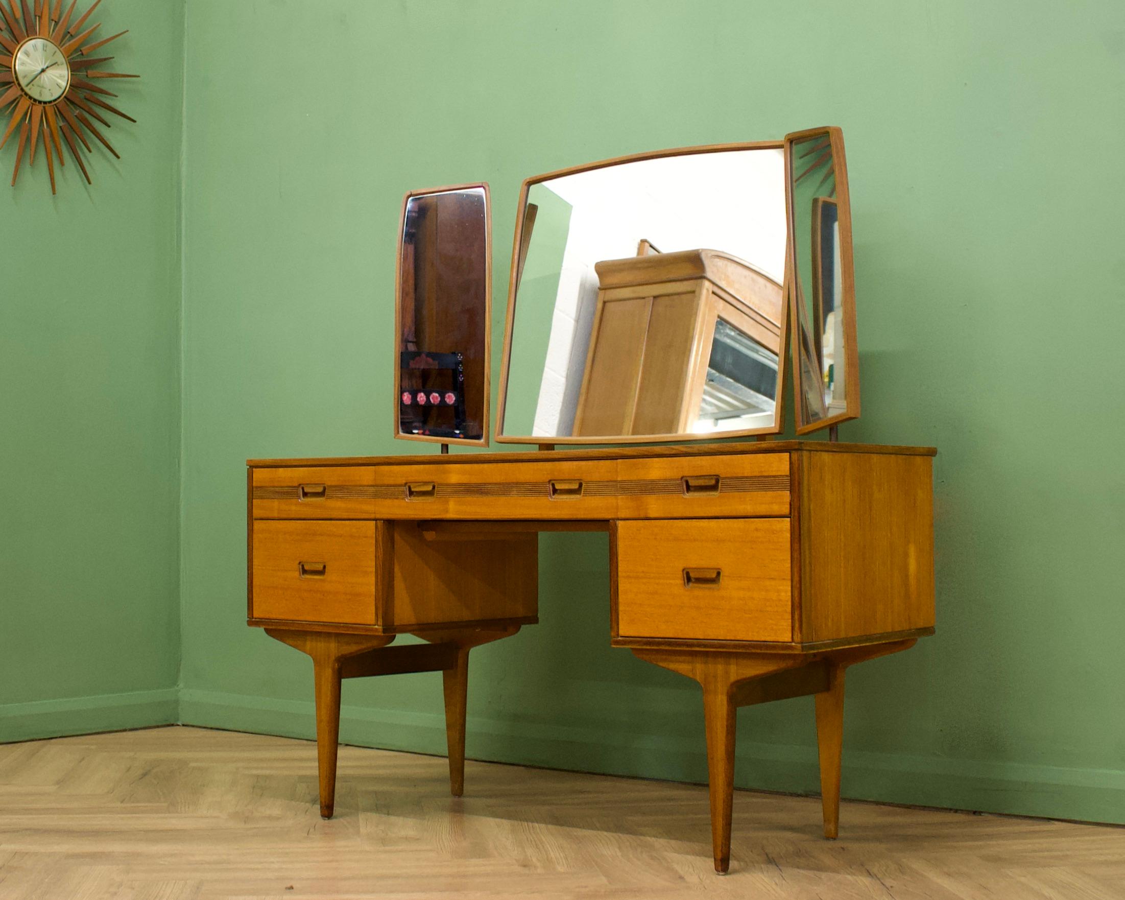 British Mid-Century Teak Dressing Table from Butilux, 1960s For Sale