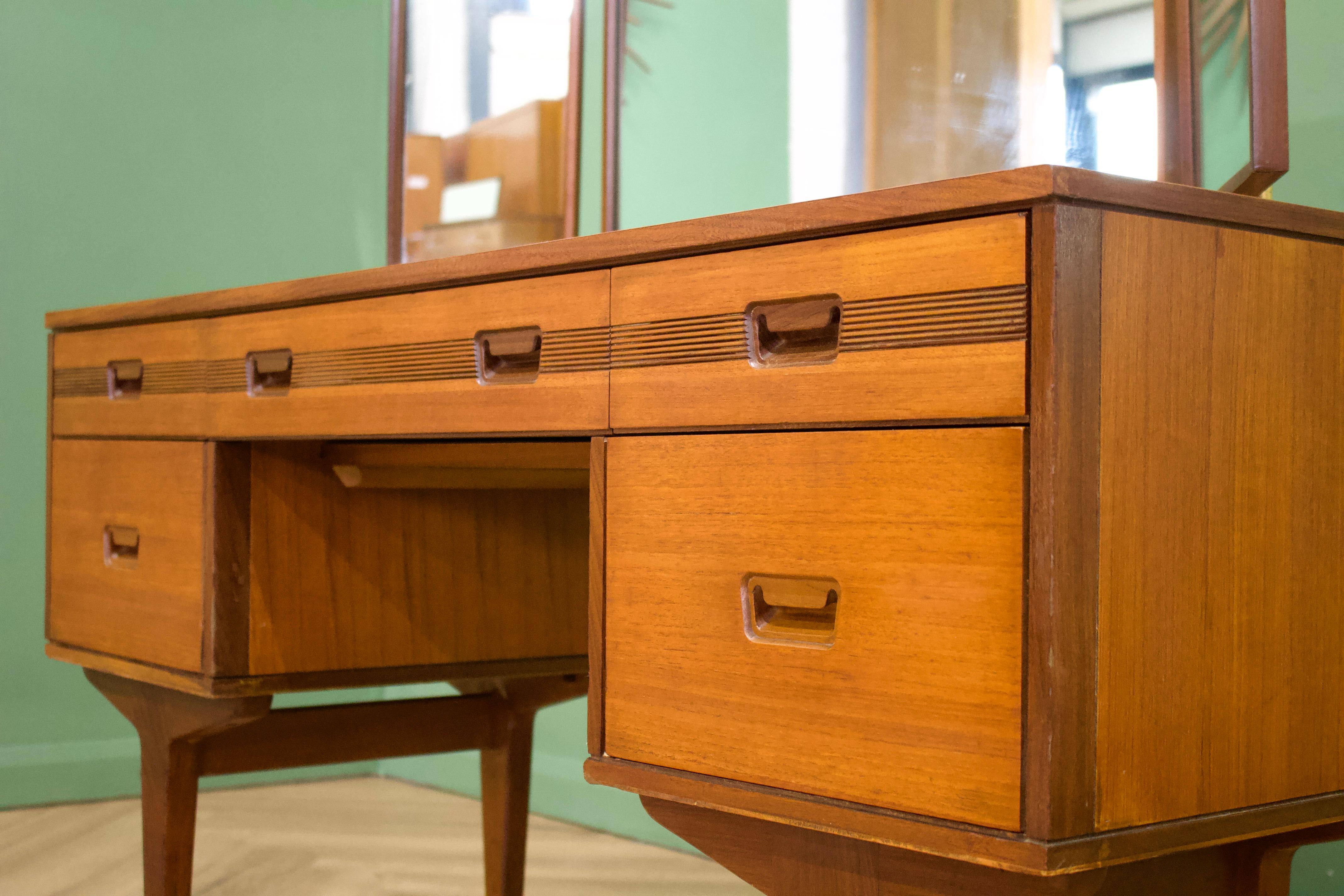 teak dressing table with mirror