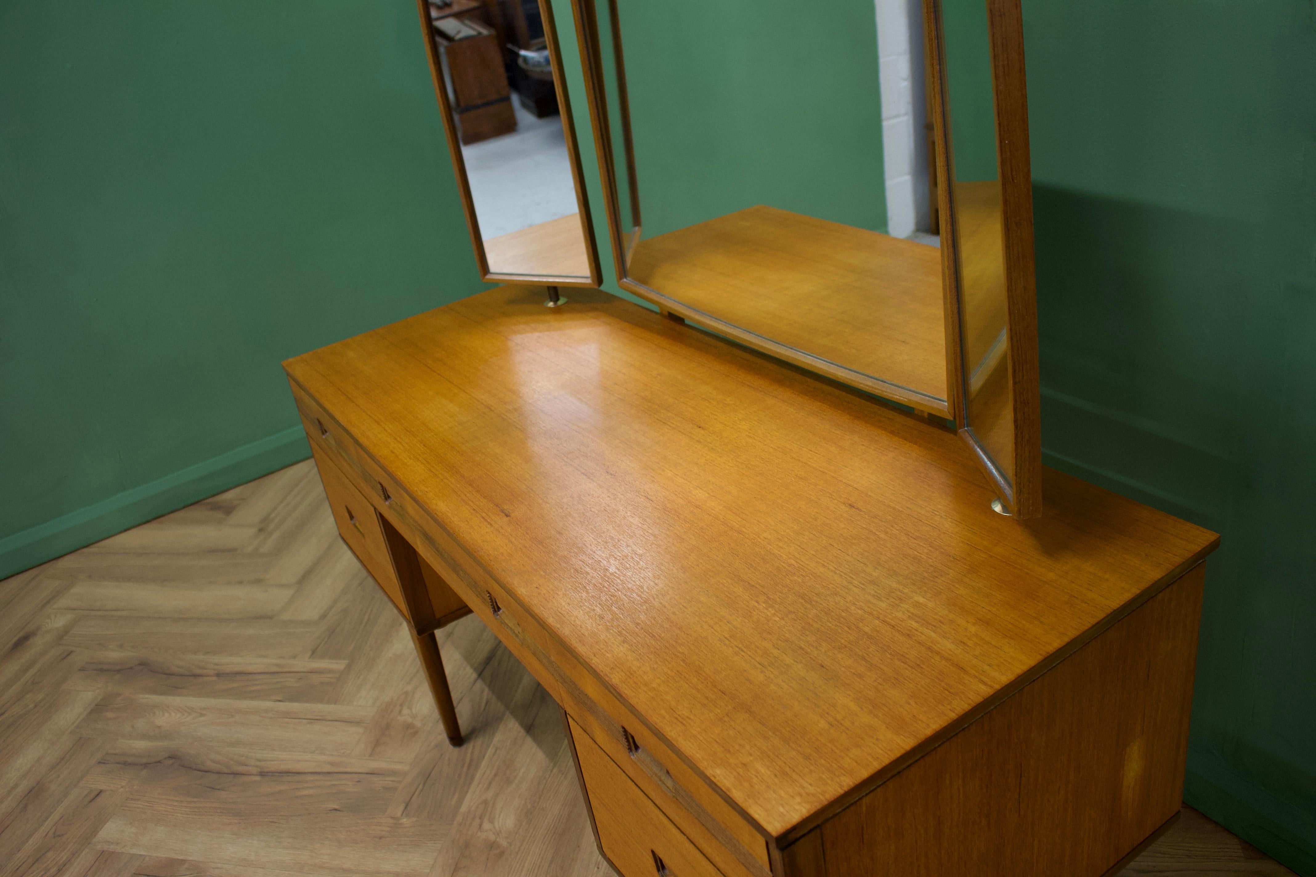 Mid-Century Teak Dressing Table from Butilux, 1960s In Good Condition For Sale In South Shields, GB