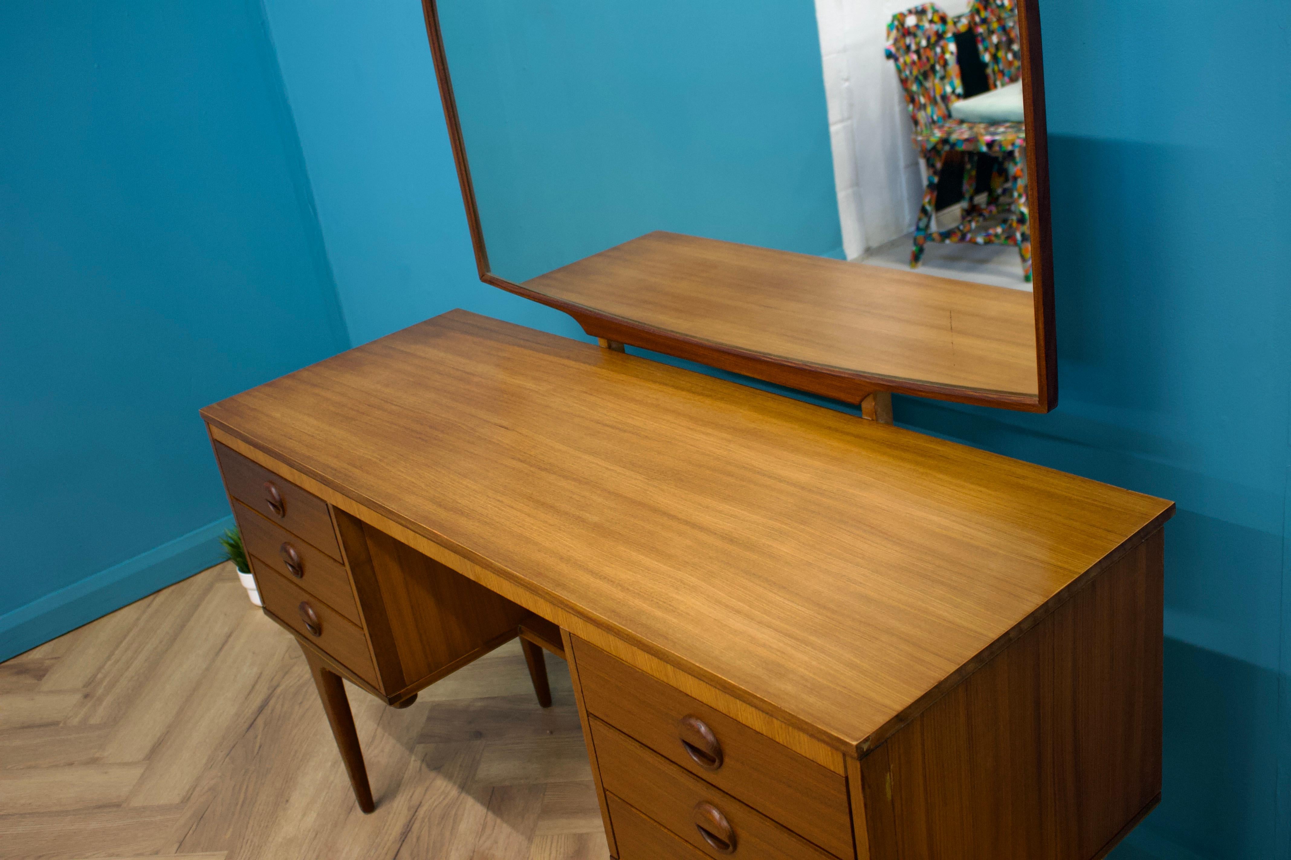 Mid-Century Teak Dressing Table from Butilux, 1960s In Good Condition In South Shields, GB