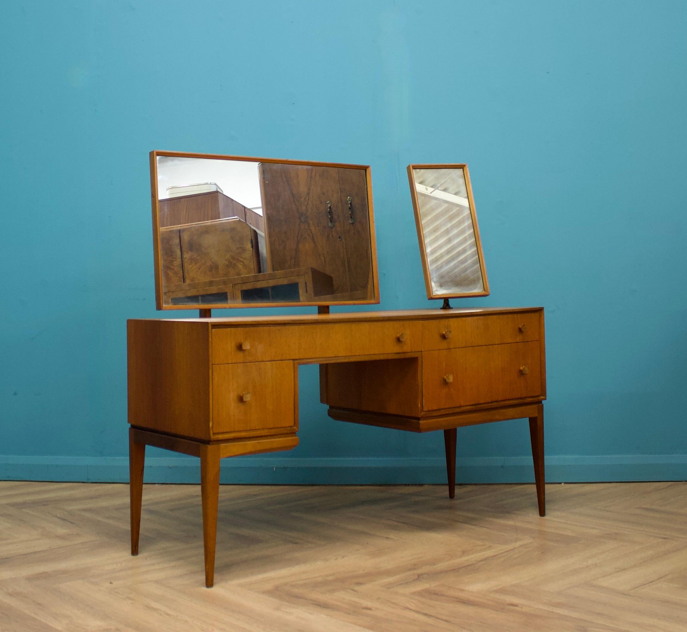 Mid-Century Modern Table de coiffeuse McIntosh, années 1960 en vente