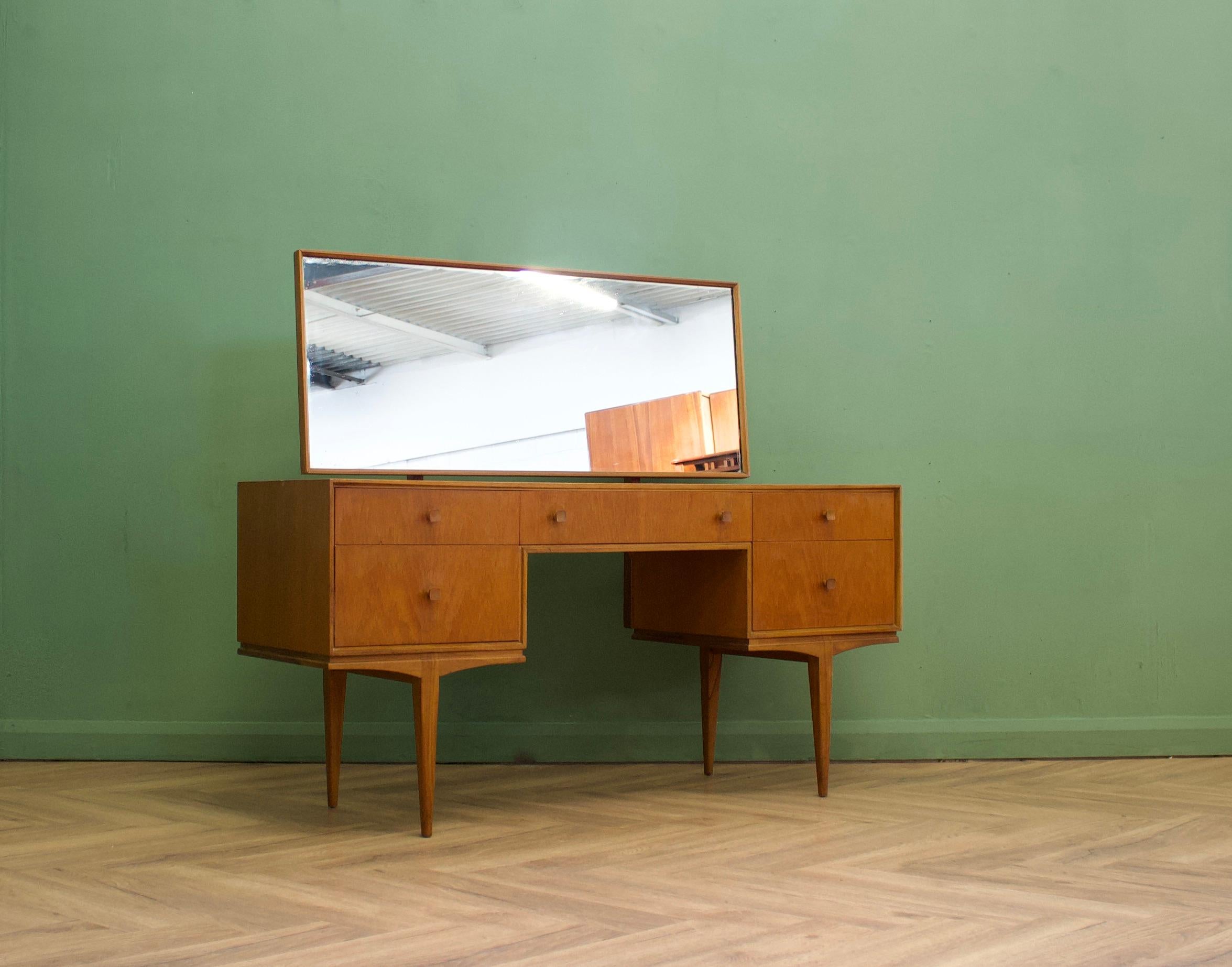 British Mid-Century Teak Dressing Table from McIntosh, 1960s For Sale