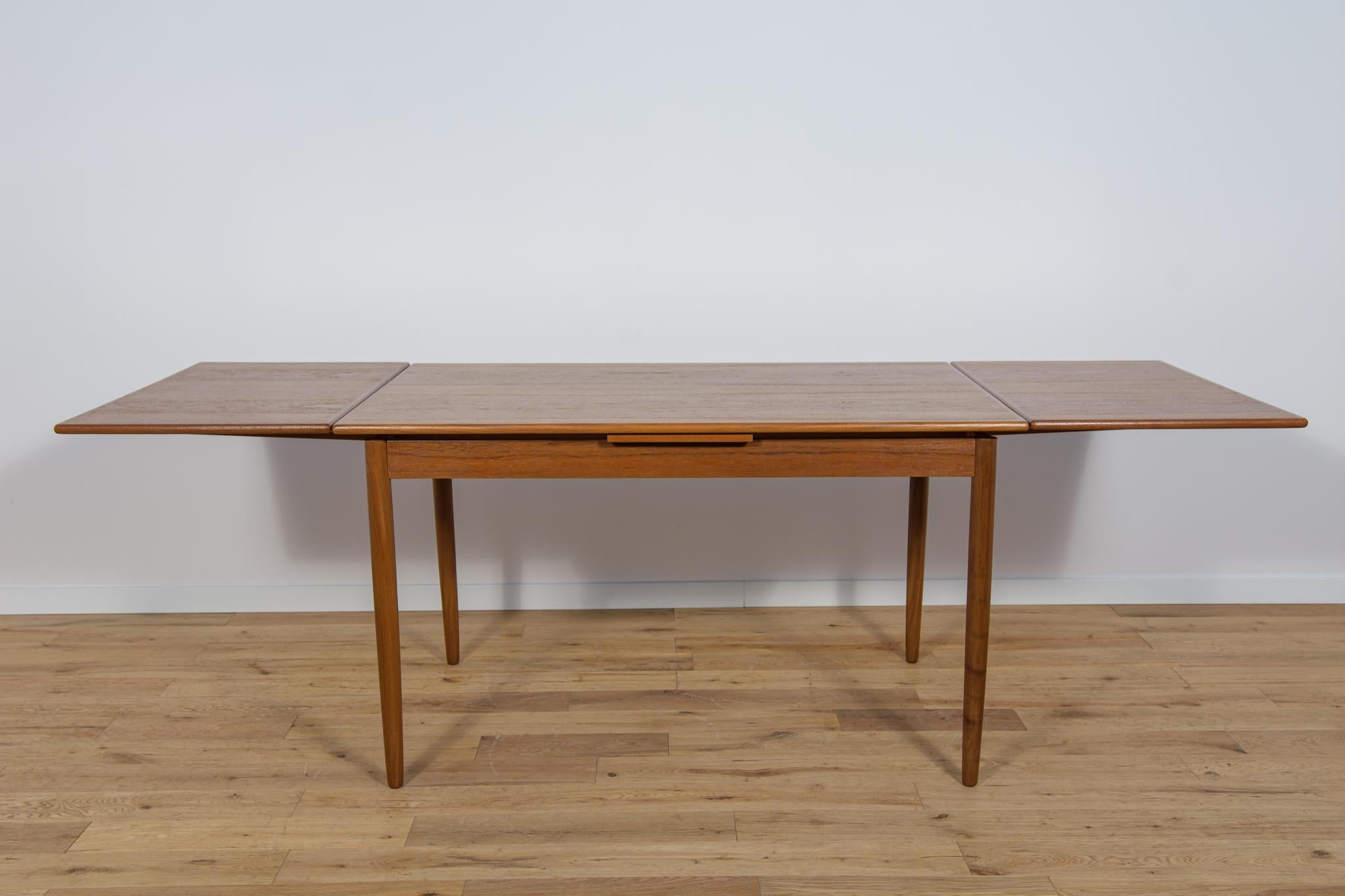 Mid Century Teak Extendable Dining Table, Denmark, 1960s For Sale 2