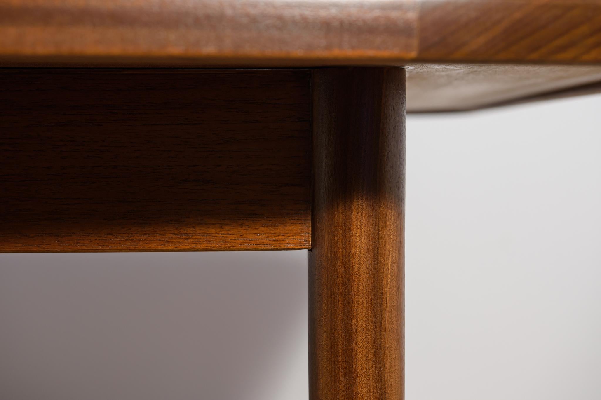Mid-Century Teak Extendable Dining Table from G-Plan, 1960s For Sale 9