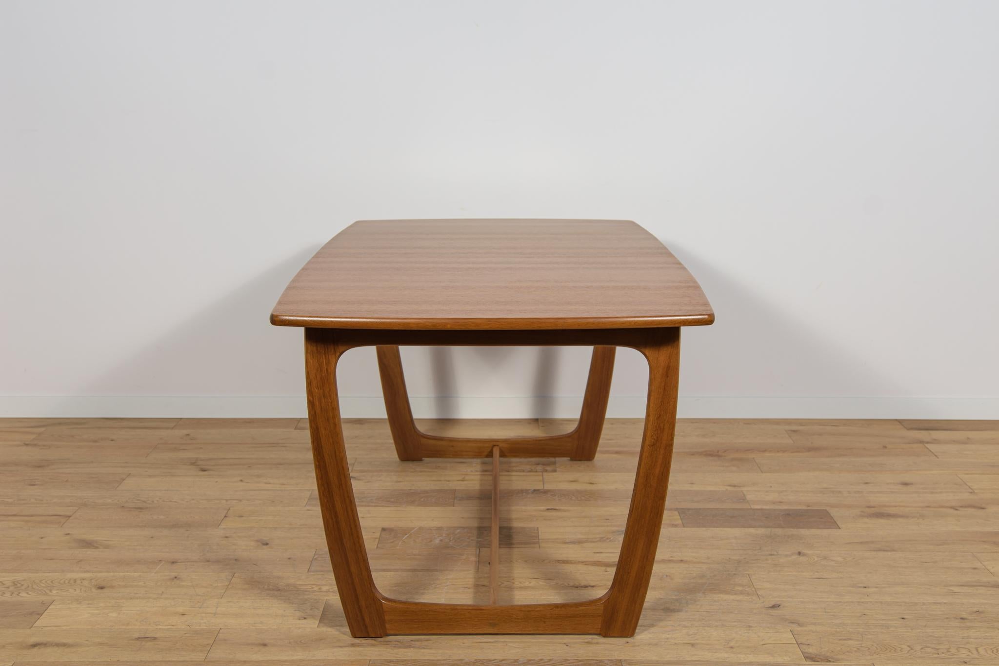 Mesa de comedor extensible de teca de mediados de siglo de G-Plan, años 60 en Excelente estado para la venta en GNIEZNO, 30