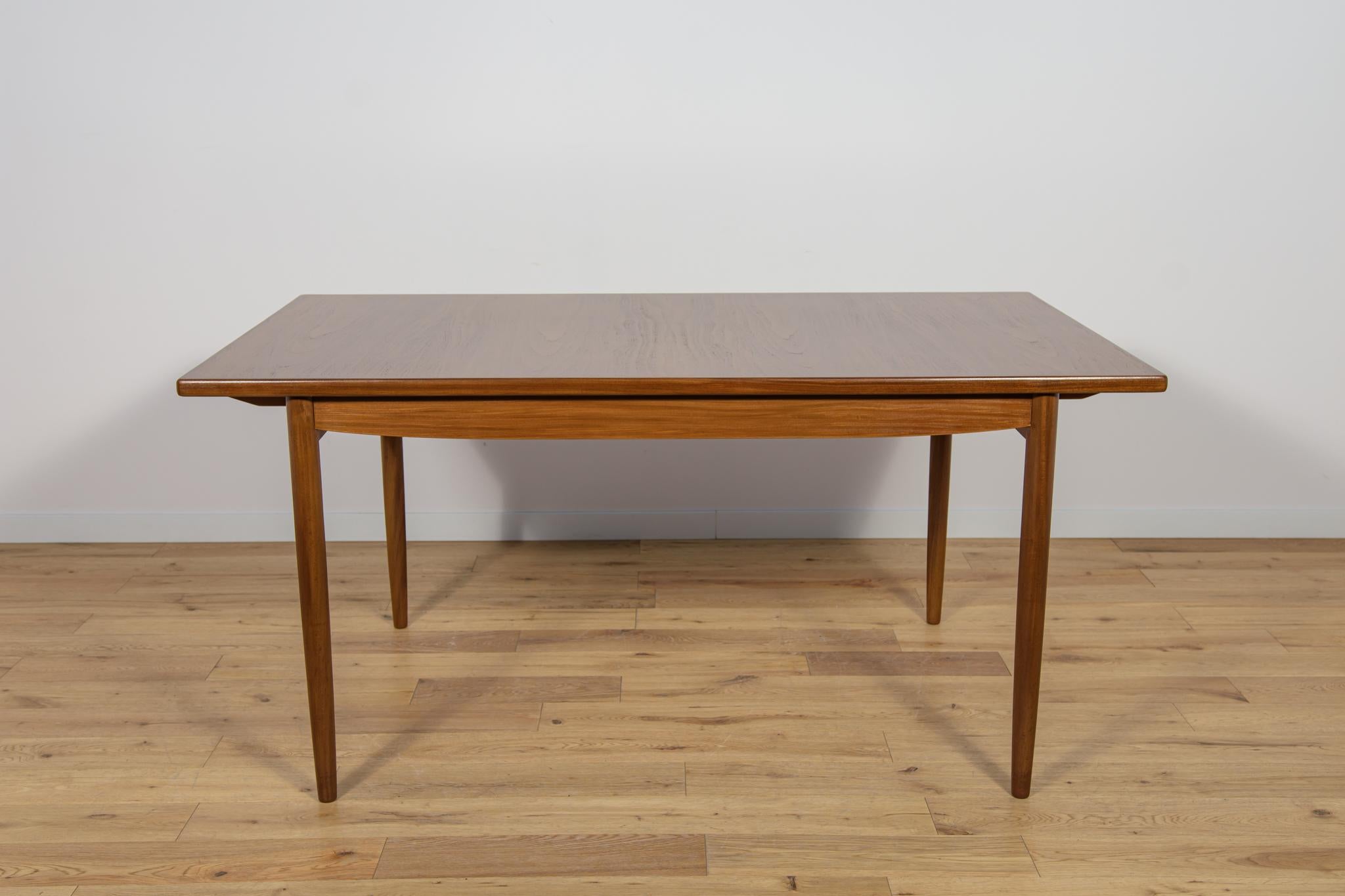 Ausziehbarer Esstisch aus Teakholz aus der Mitte des Jahrhunderts von G-Plan, United Knigdom, 1960er Jahre (Moderne der Mitte des Jahrhunderts) im Angebot