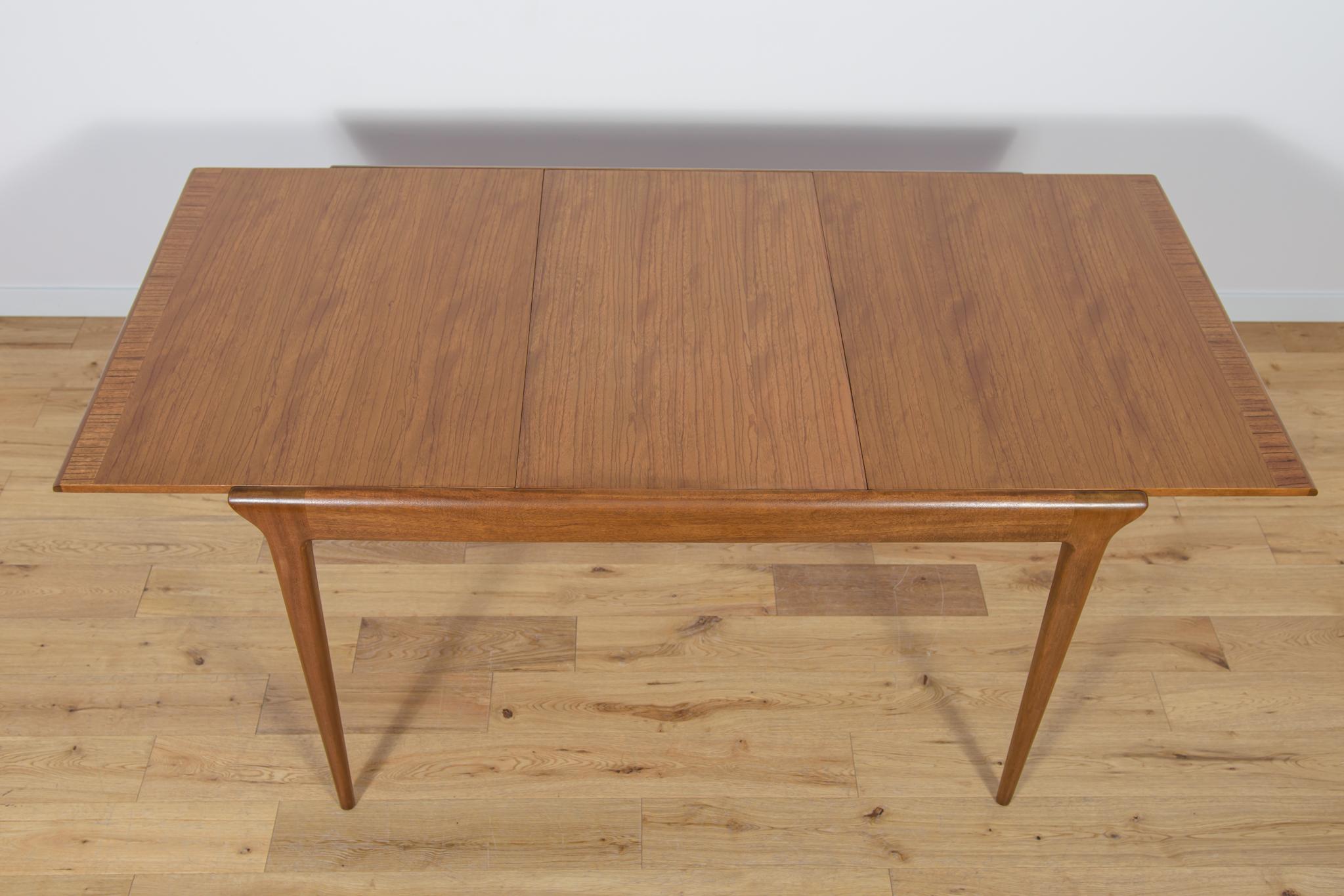 Mid-Century Teak Extendable Dining Table from McIntosh, 1960s For Sale 3