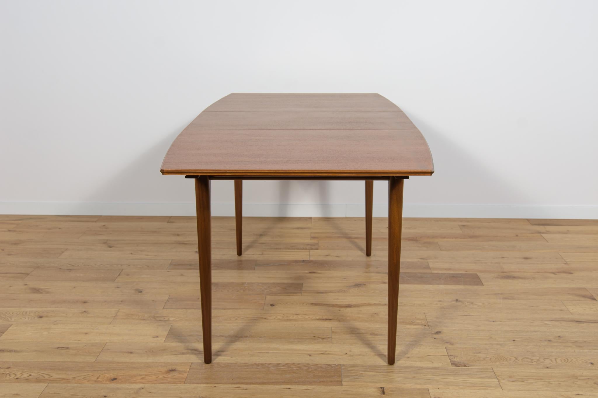 Mid-Century Teak Extendable Dining Table from McIntosh, 1960s For Sale 7