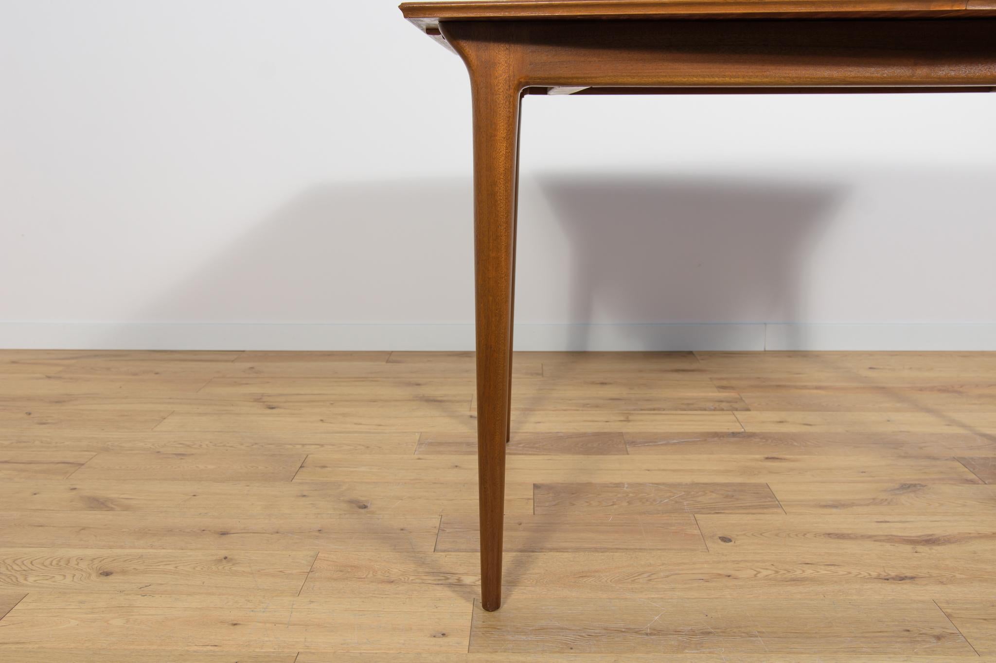 Mid-Century Teak Extendable Dining Table from McIntosh, 1960s For Sale 10