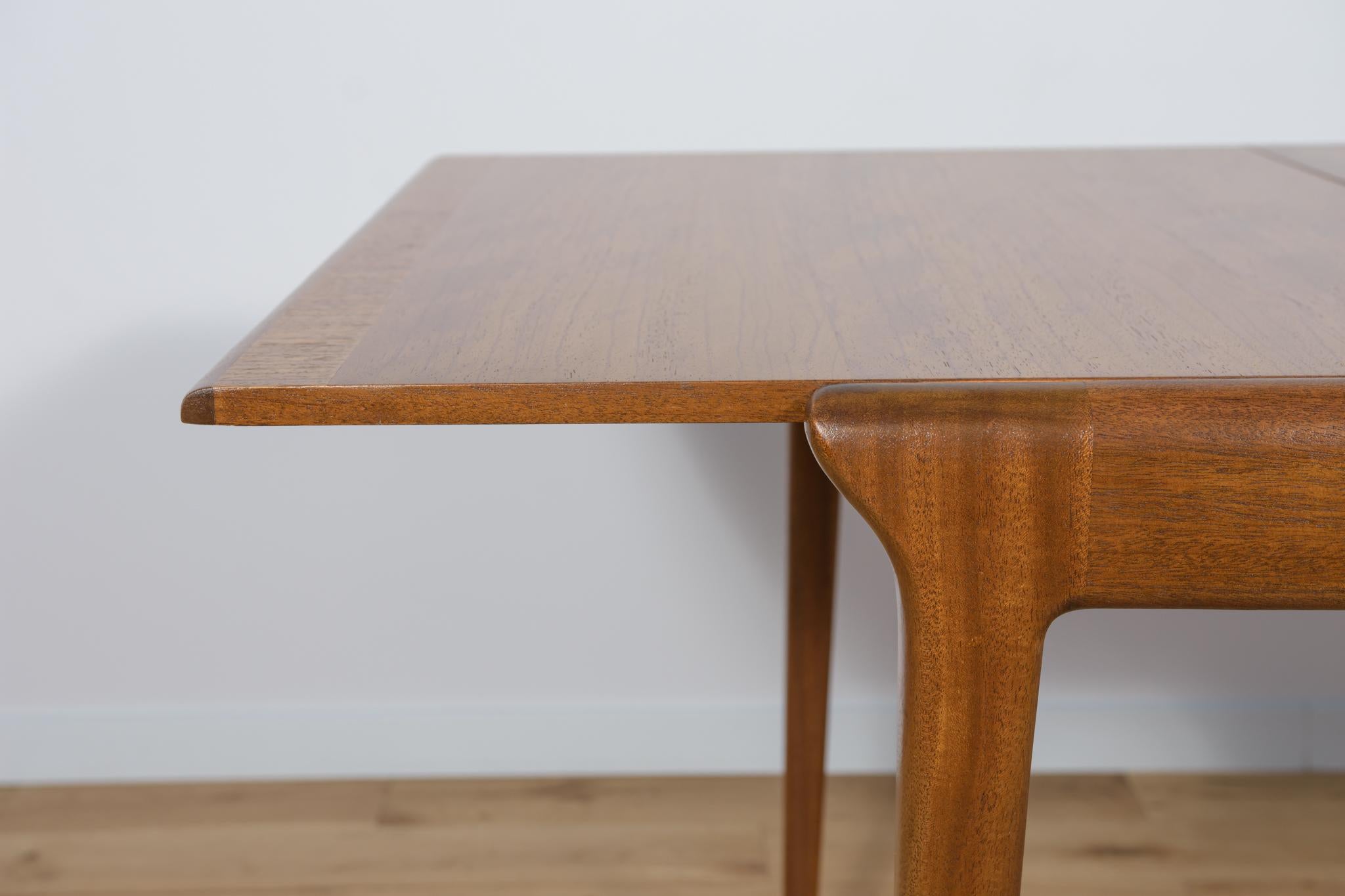 Mid-Century Teak Extendable Dining Table from McIntosh, 1960s For Sale 11