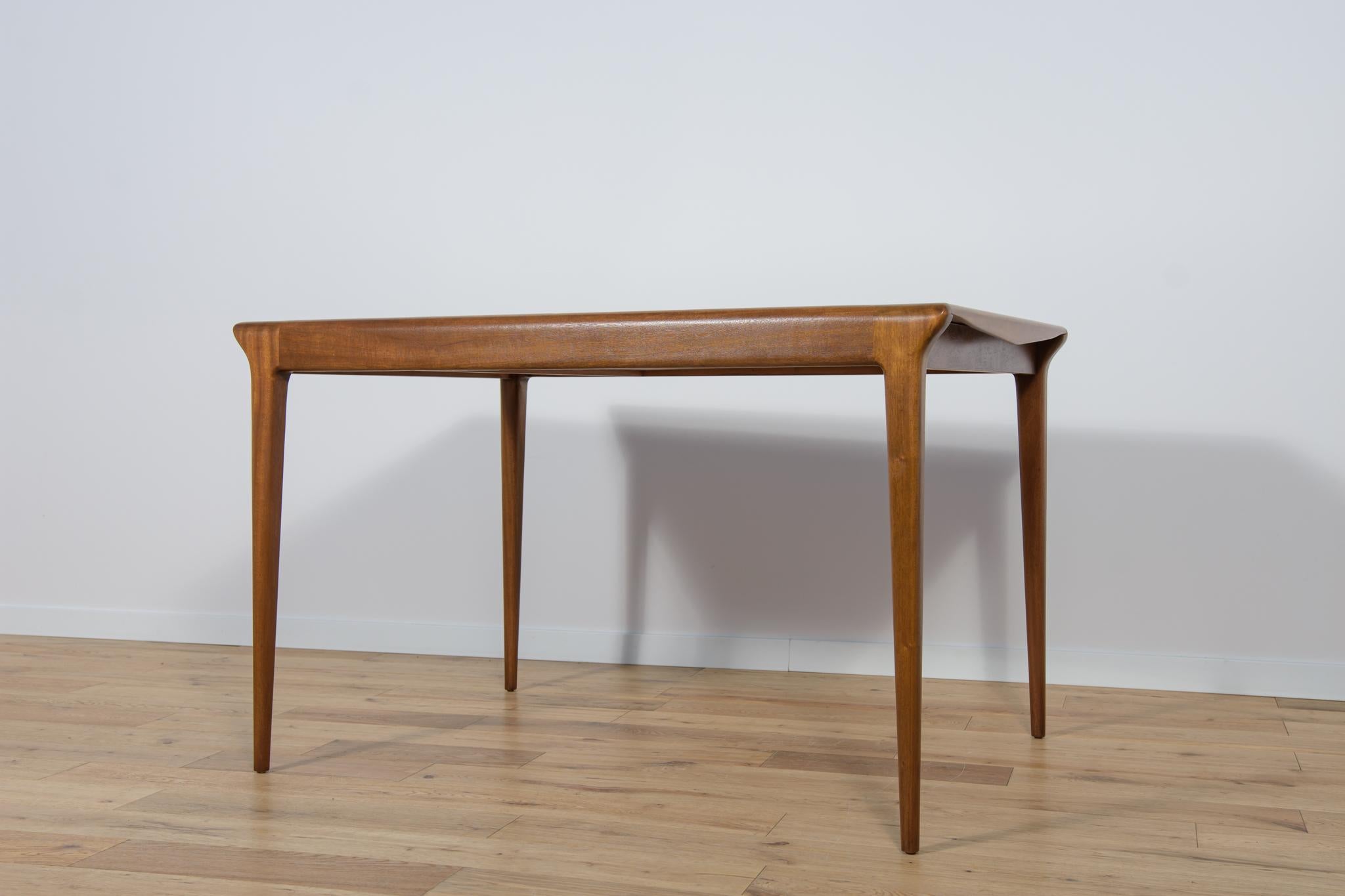Woodwork Mid-Century Teak Extendable Dining Table from McIntosh, 1960s For Sale