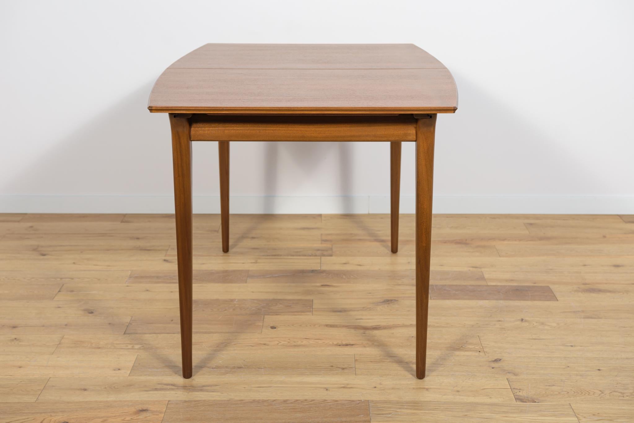 Woodwork Mid-Century Teak Extendable Dining Table from McIntosh, 1960s For Sale