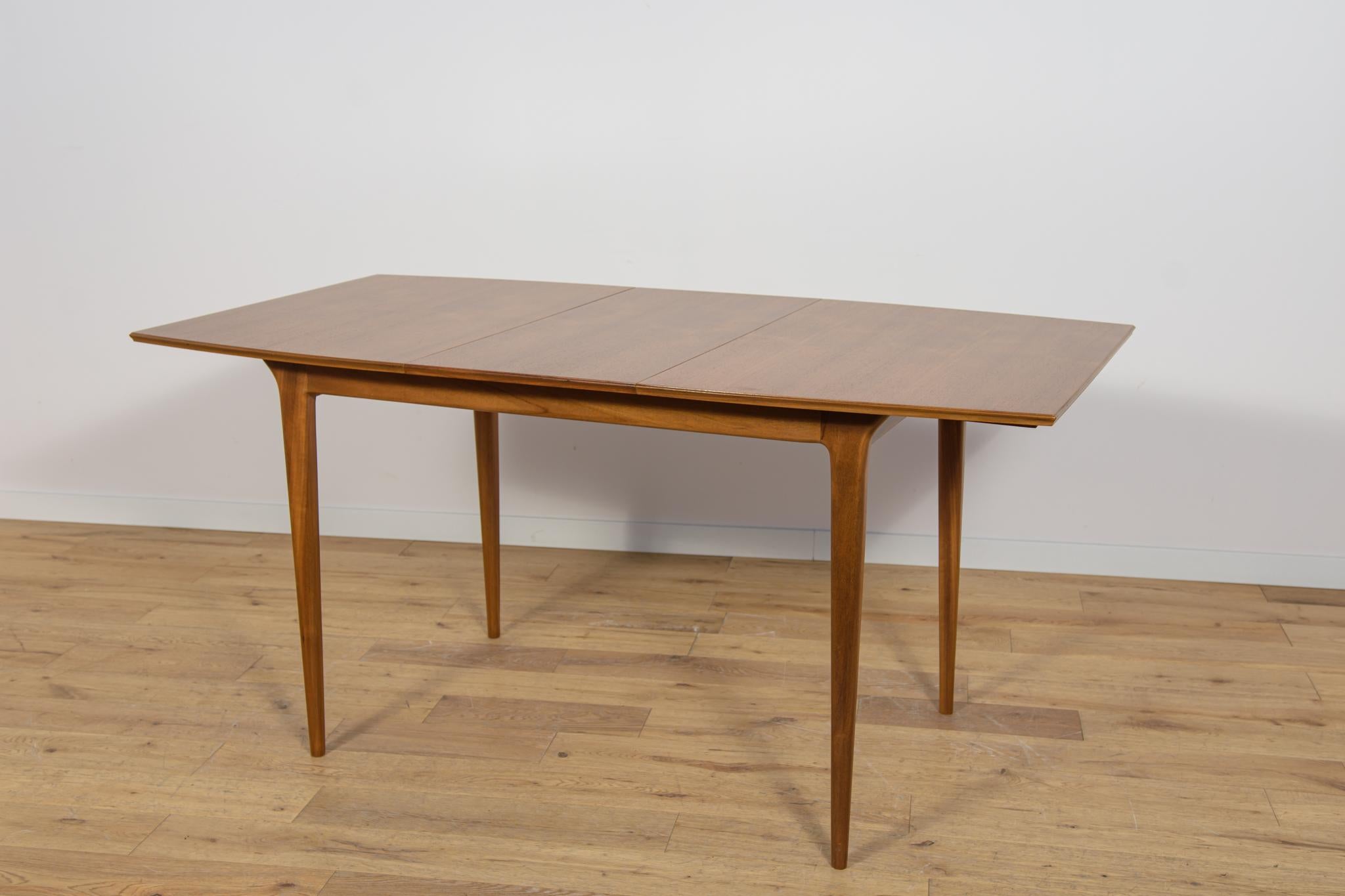 Mid-Century Teak Extendable Dining Table from McIntosh, United Knigdom, 1960s For Sale 3