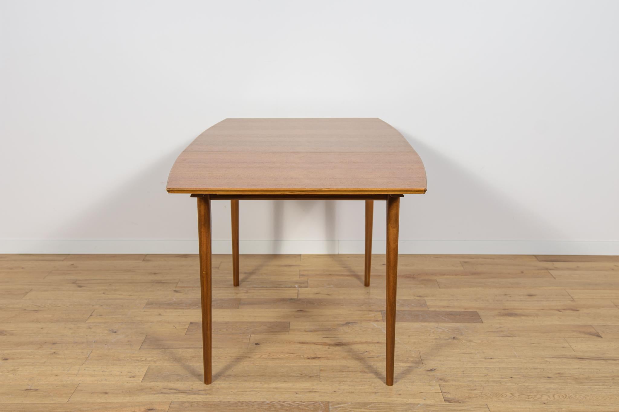 Mid-Century Teak Extendable Dining Table from McIntosh, United Knigdom, 1960s For Sale 4