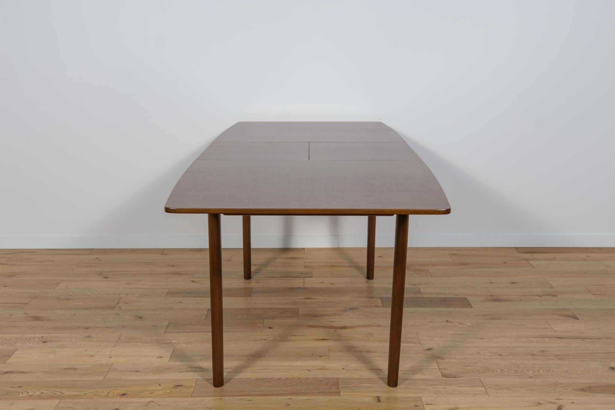 Mid-Century Teak Extendable Dining Table from McIntosh, United Knigdom, 1960s For Sale 5