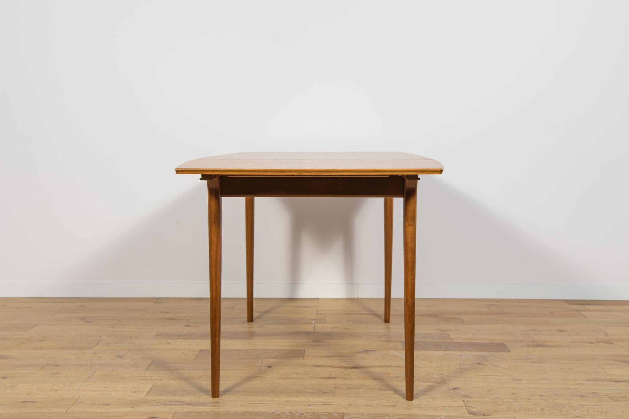 Mid-Century Teak Extendable Dining Table from McIntosh, United Knigdom, 1960s For Sale 5