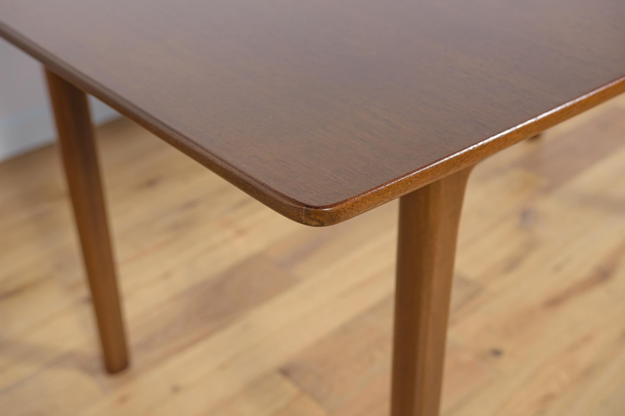 Mid-Century Teak Extendable Dining Table from McIntosh, United Knigdom, 1960s For Sale 7