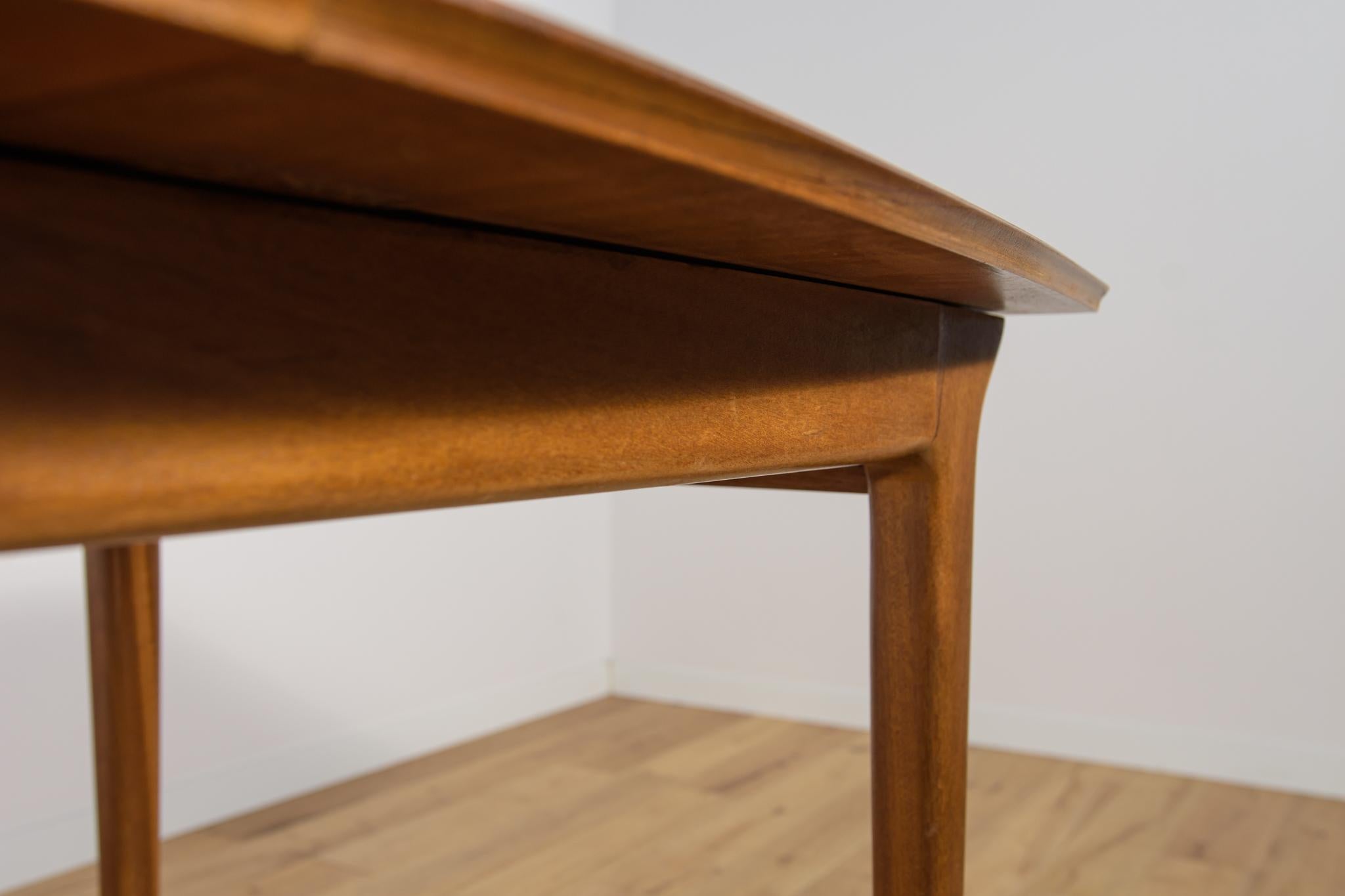 Mid-Century Teak Extendable Dining Table from McIntosh, United Knigdom, 1960s For Sale 9
