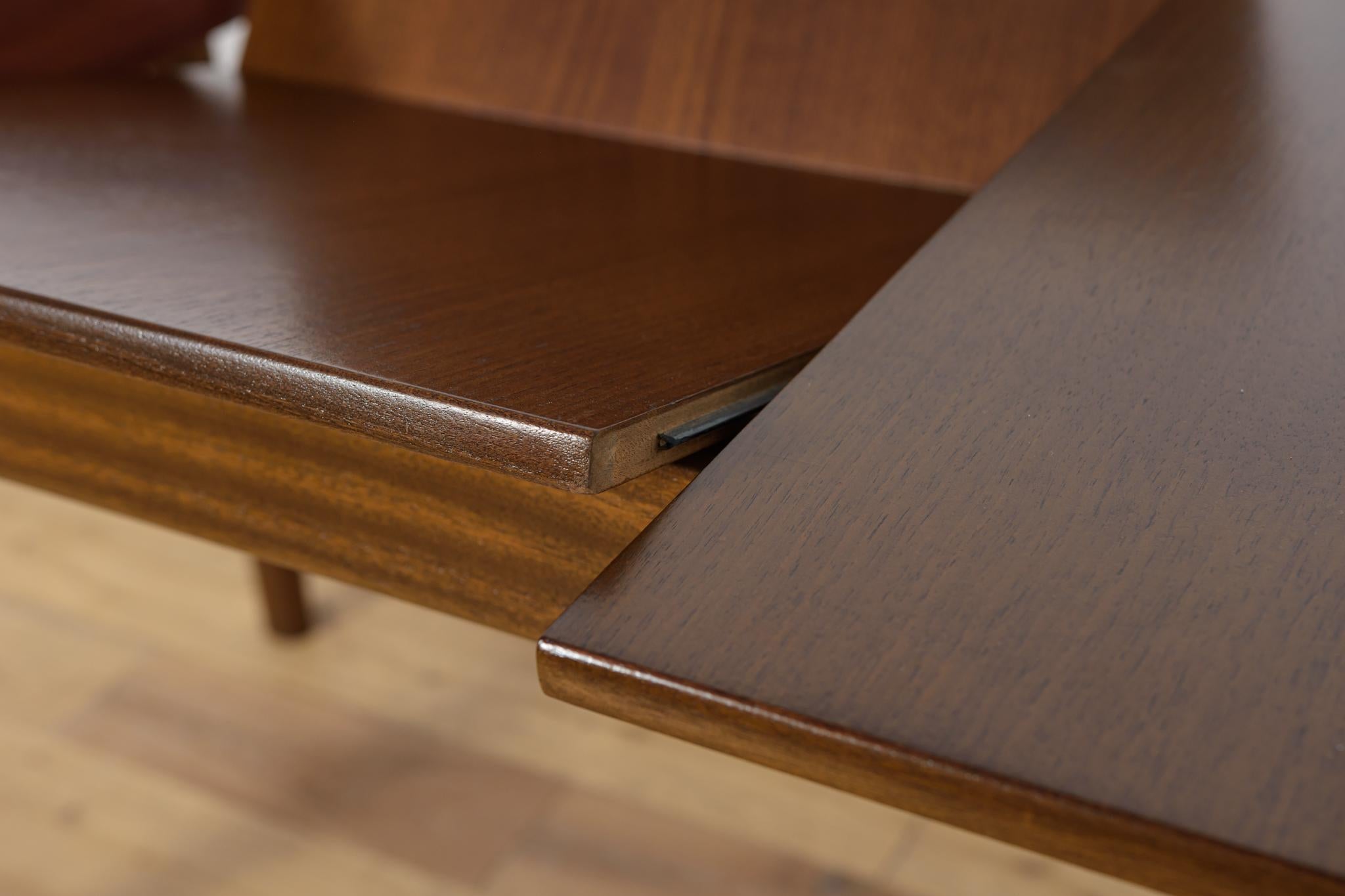Mid-Century Teak Extendable Dining Table from McIntosh, United Knigdom, 1960s For Sale 10