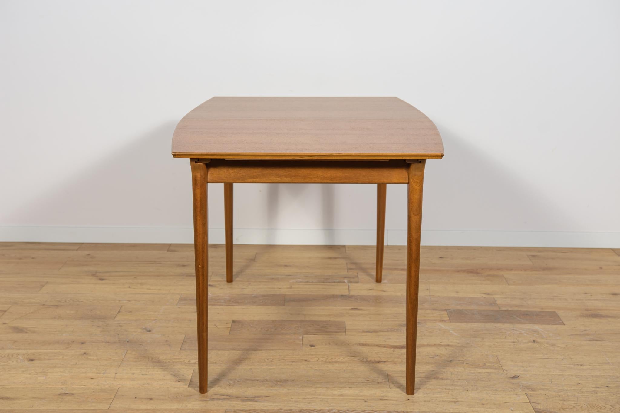 Woodwork Mid-Century Teak Extendable Dining Table from McIntosh, United Knigdom, 1960s For Sale