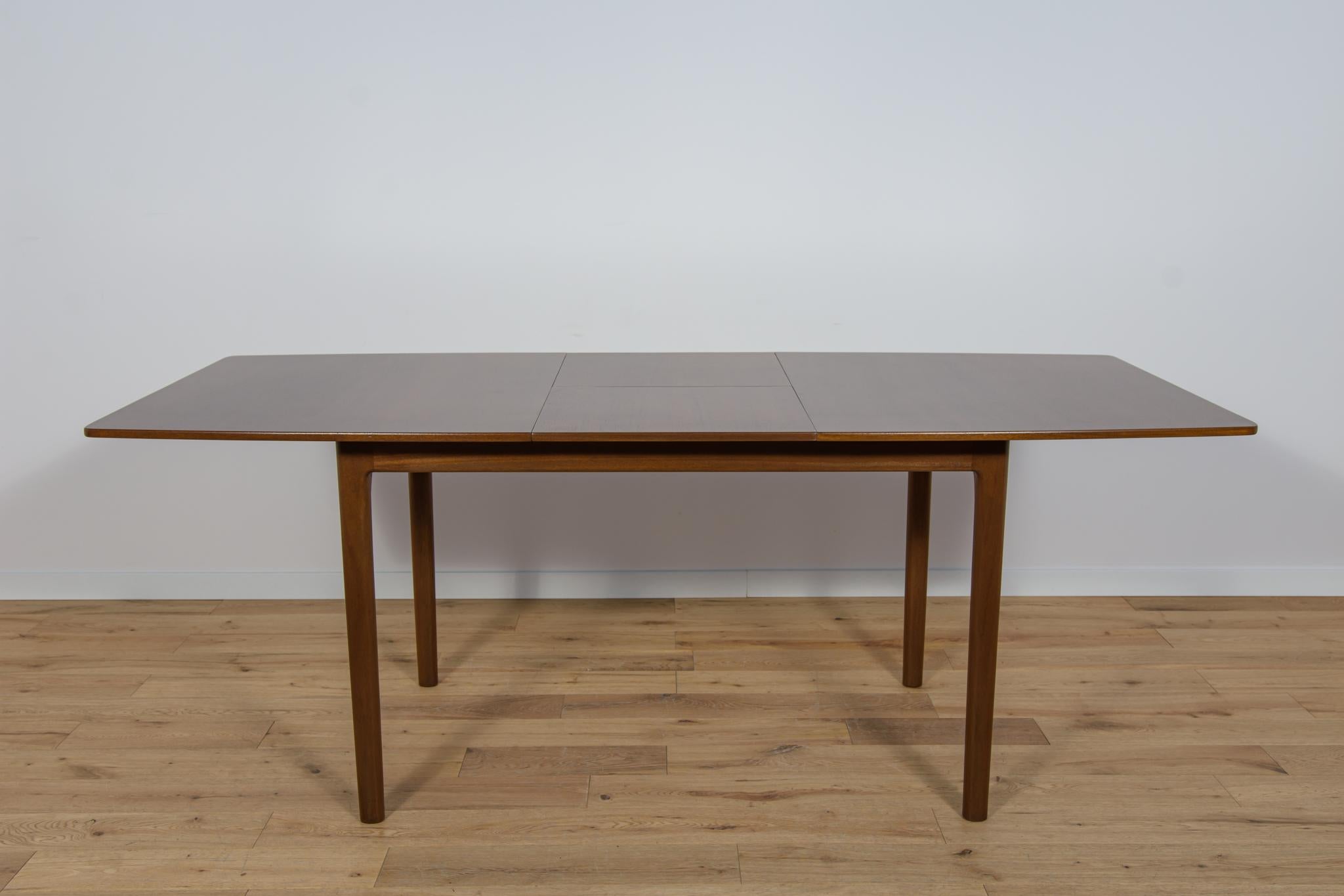Mid-20th Century Mid-Century Teak Extendable Dining Table from McIntosh, United Knigdom, 1960s For Sale