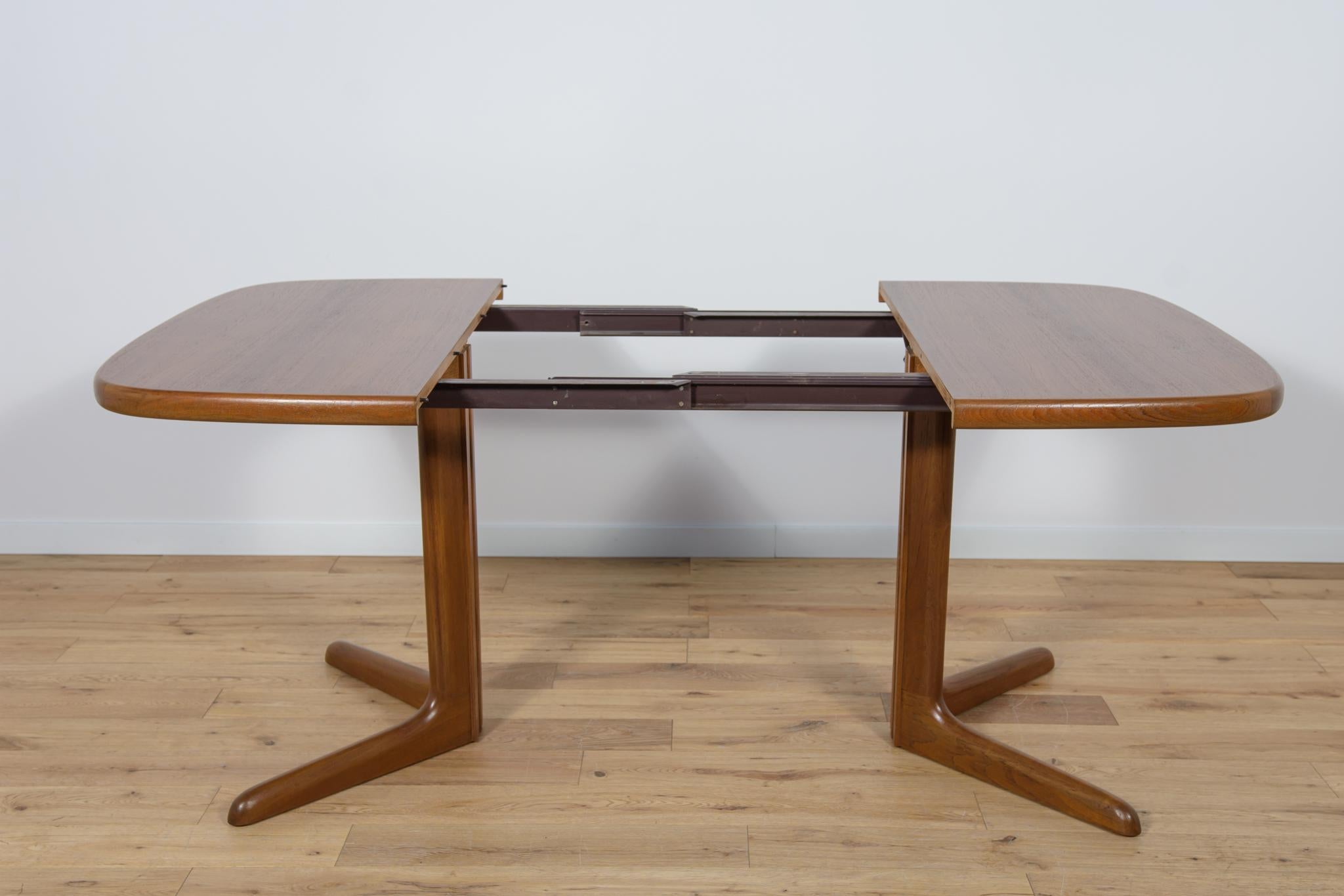 Danish Mid-Century Teak Extendable Dining Table from Skovby Mobelfabrik, 1960s For Sale