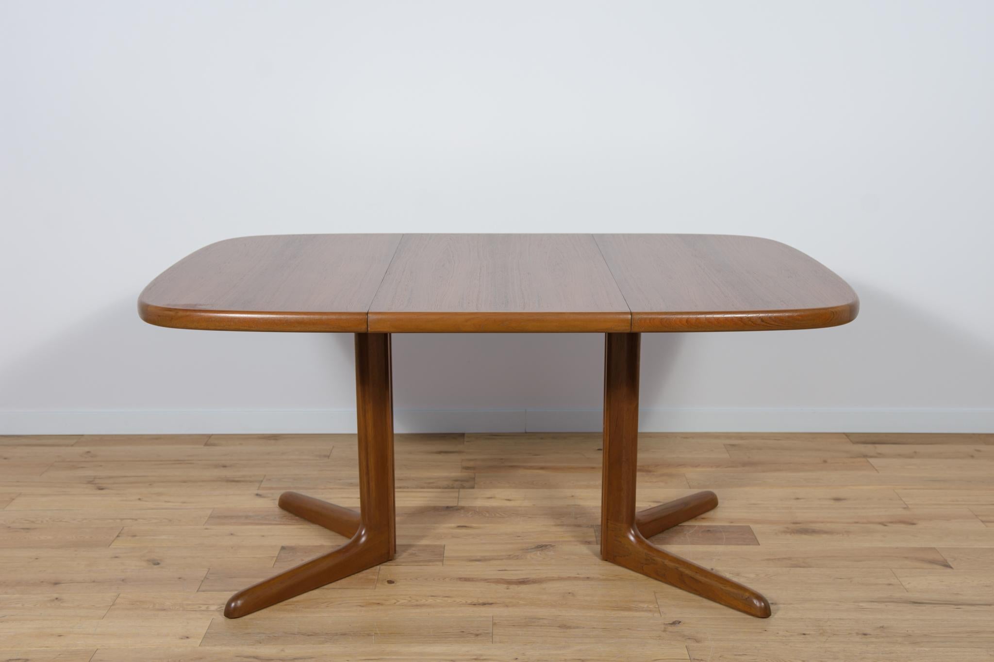 Woodwork Mid-Century Teak Extendable Dining Table from Skovby Mobelfabrik, 1960s For Sale