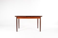 Mid-Century Teak Extendable Dining Table – Scandinavian Design, 1960s