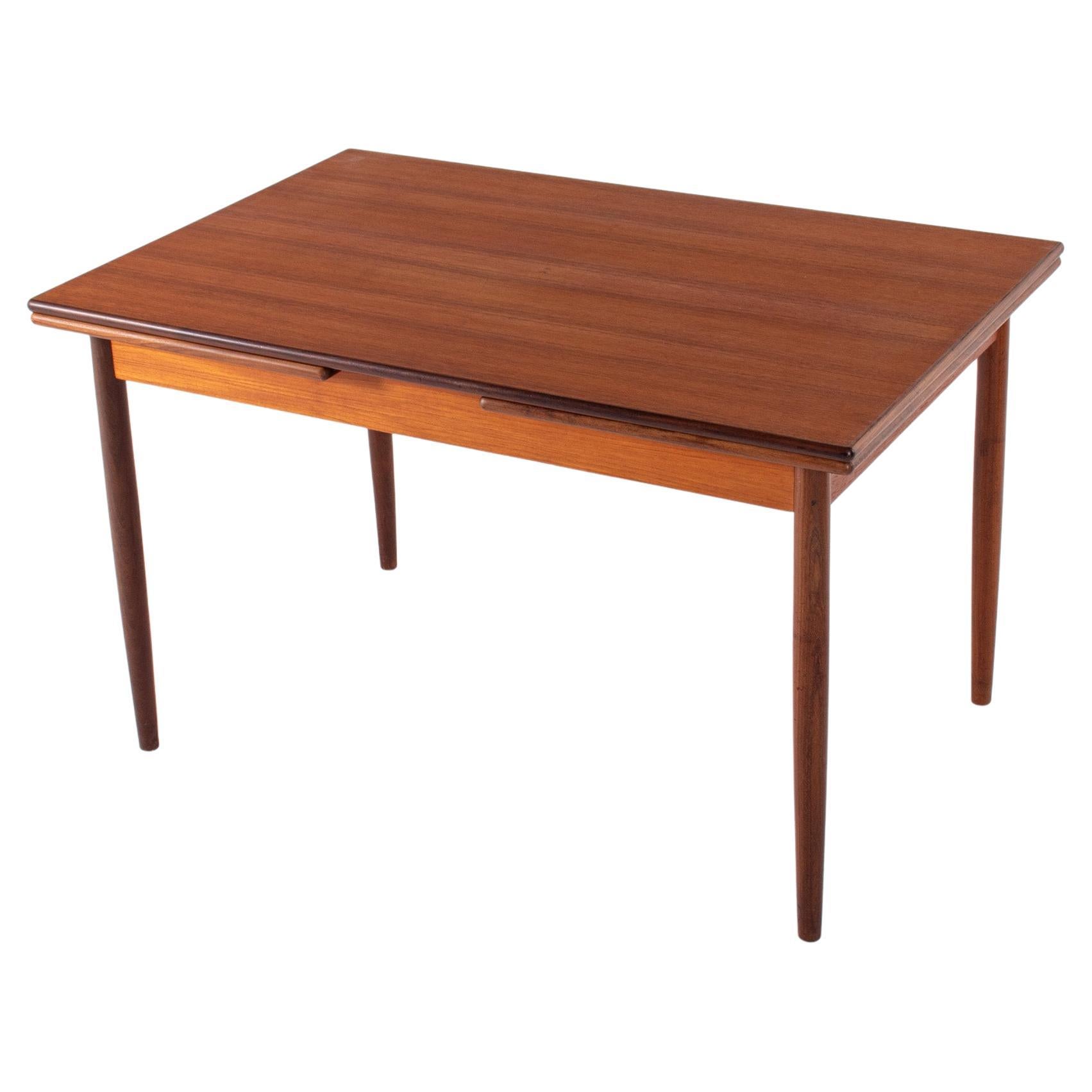 Mid-Century Teak Extendable Dining Table – Scandinavian Design, 1960s For Sale