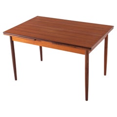 Mid-Century Teak Extendable Dining Table – Scandinavian Design, 1960s