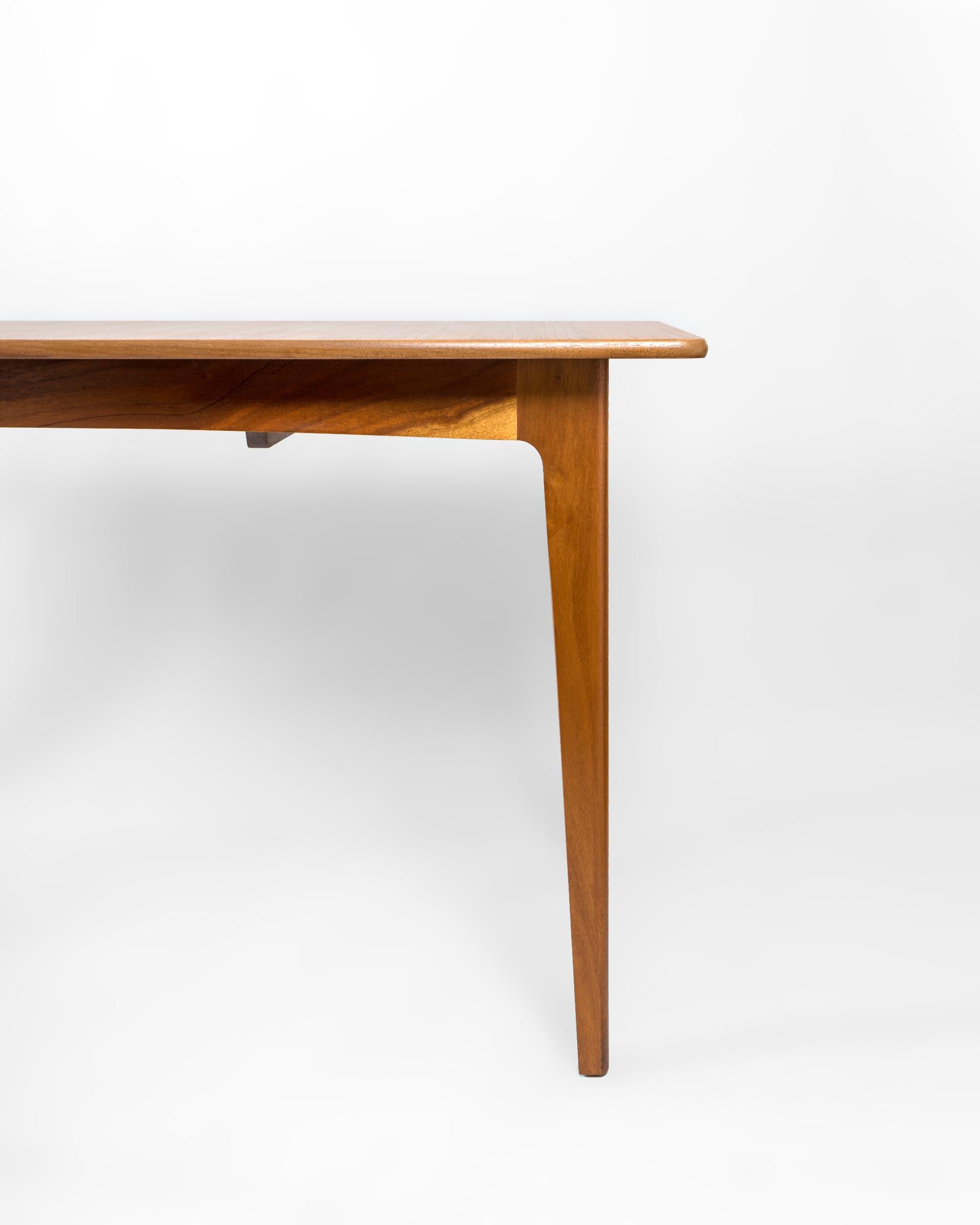 20th Century Mid Century Teak Extendable Dining Table, UK, circa 1960 For Sale