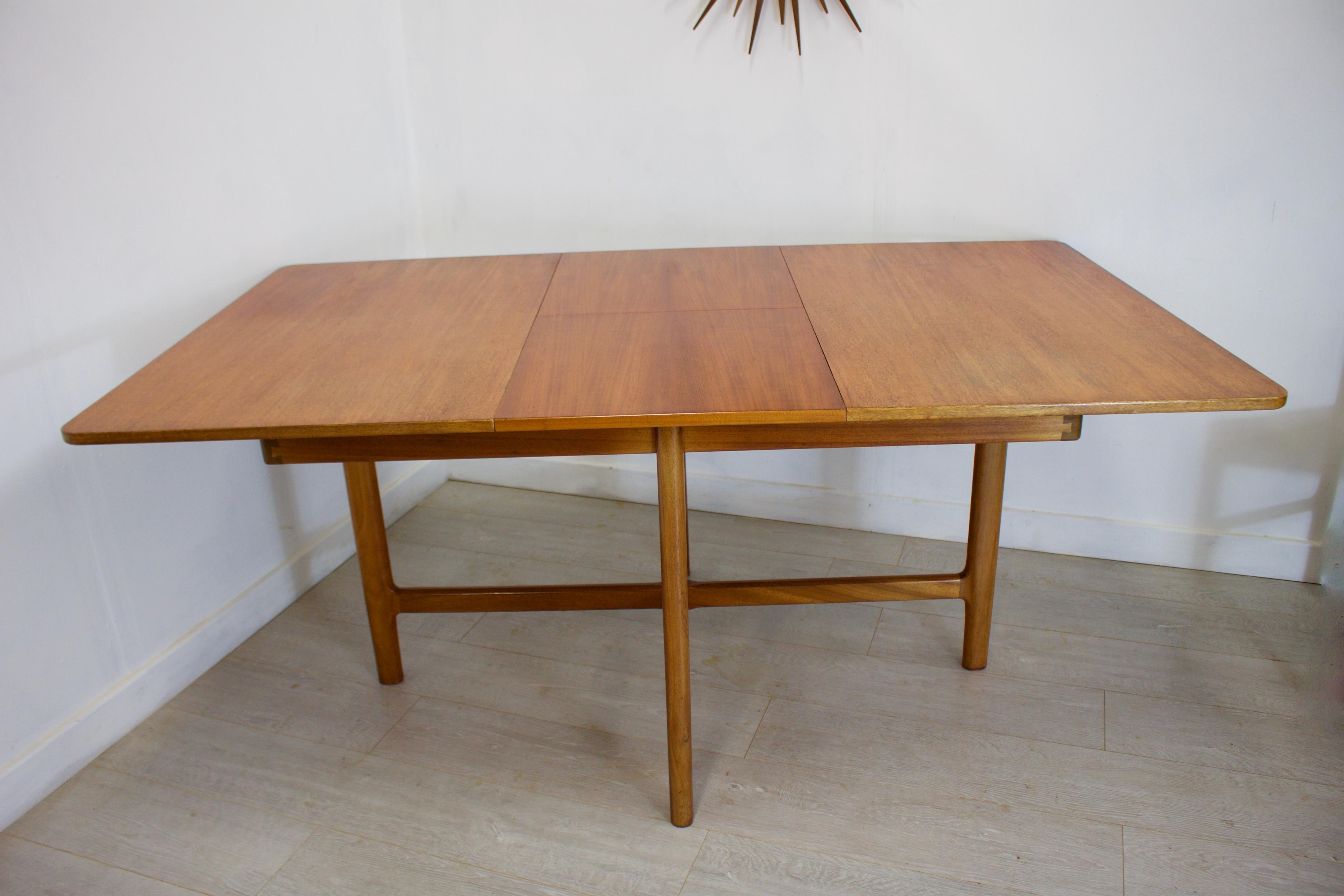 Midcentury Teak Extendable Dining Table with 4 Chairs from McIntosh, 1960s In Good Condition In South Shields, Tyne and Wear