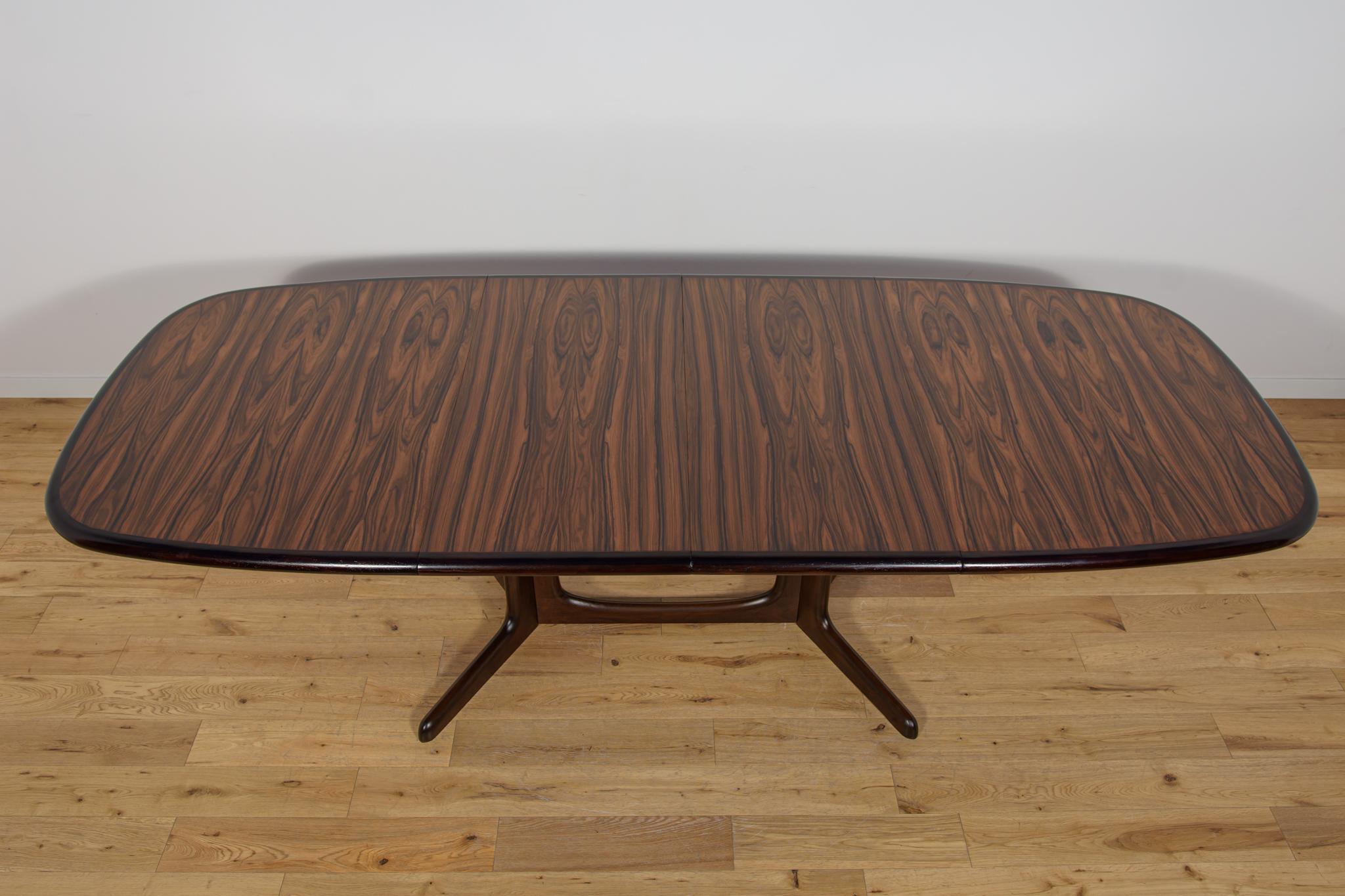 Mesa extensible de teca de mediados de siglo by N.O. Møller para la fábrica de muebles Gudme. en venta 3