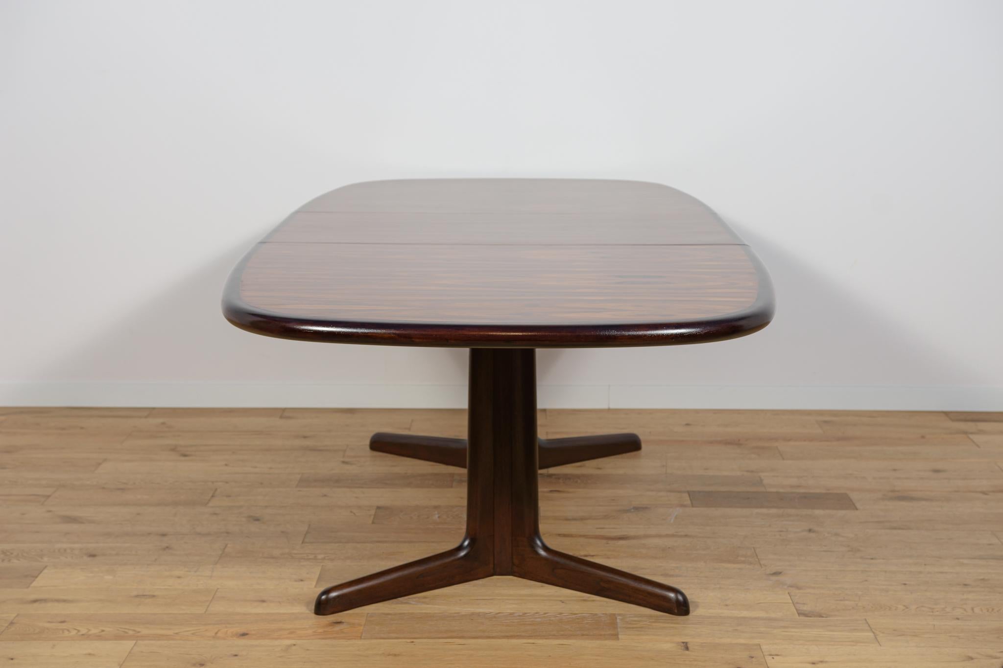 Mesa extensible de teca de mediados de siglo by N.O. Møller para la fábrica de muebles Gudme. en venta 5