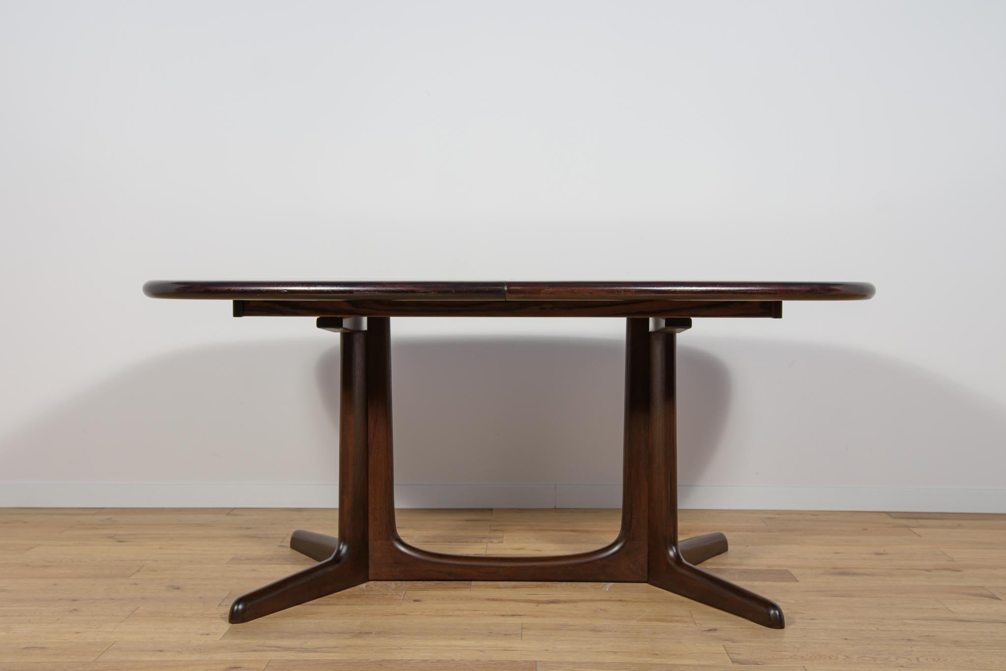 Mesa extensible de teca de mediados de siglo by N.O. Møller para la fábrica de muebles Gudme. Moderno de mediados de siglo en venta