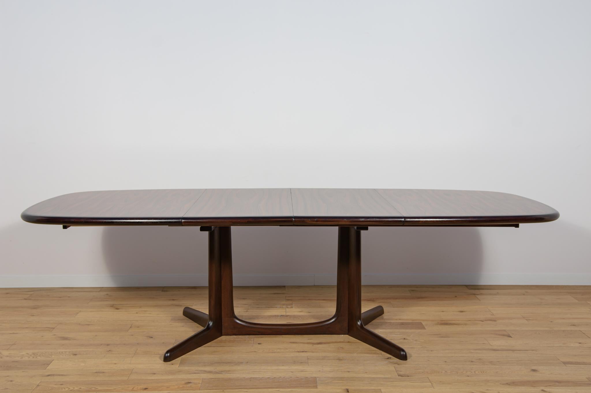 Mesa extensible de teca de mediados de siglo by N.O. Møller para la fábrica de muebles Gudme. en venta 1