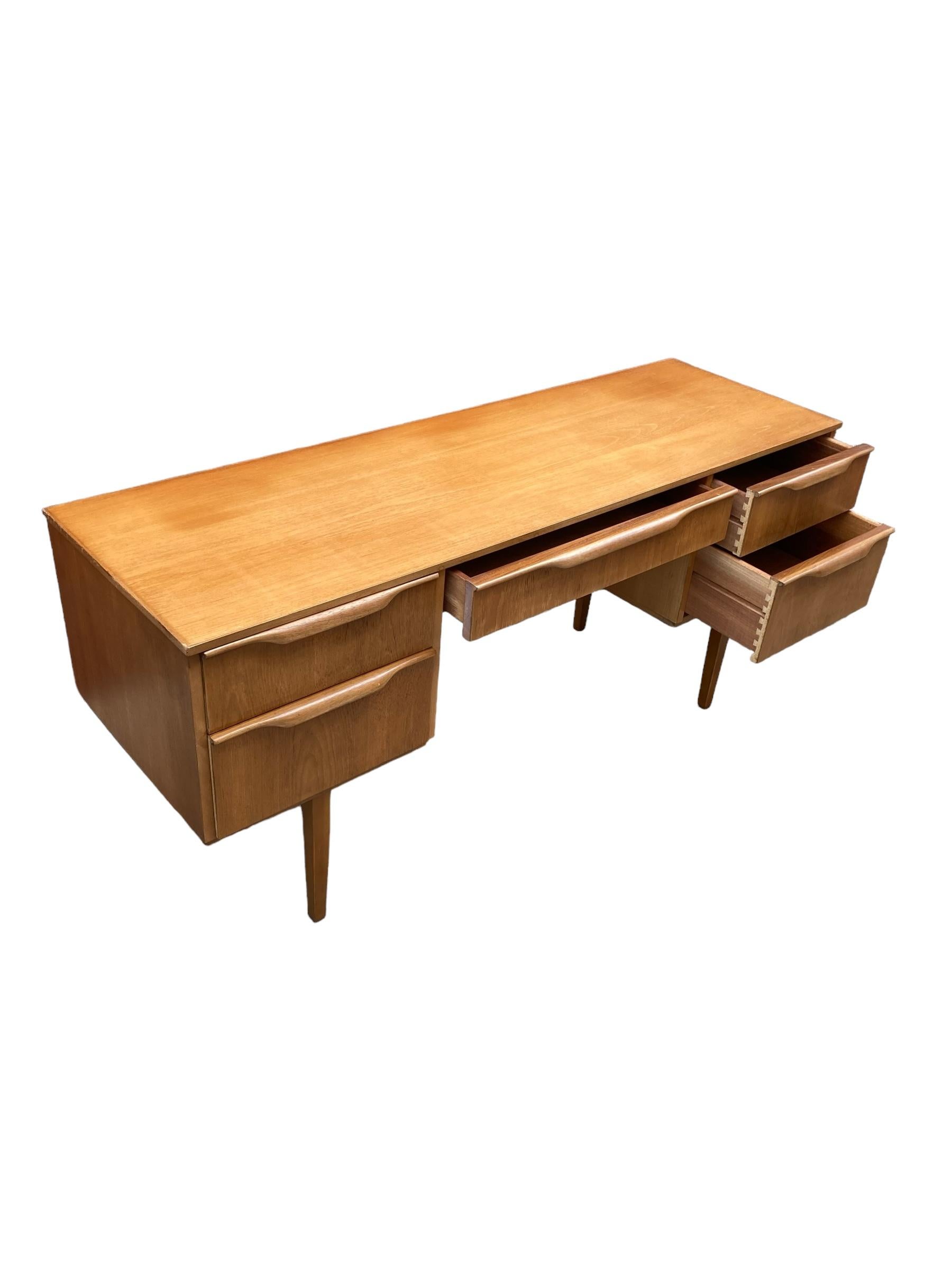 Mid Century Teak Five Drawer Austinsuite Low Desk/Dresser For Sale 2