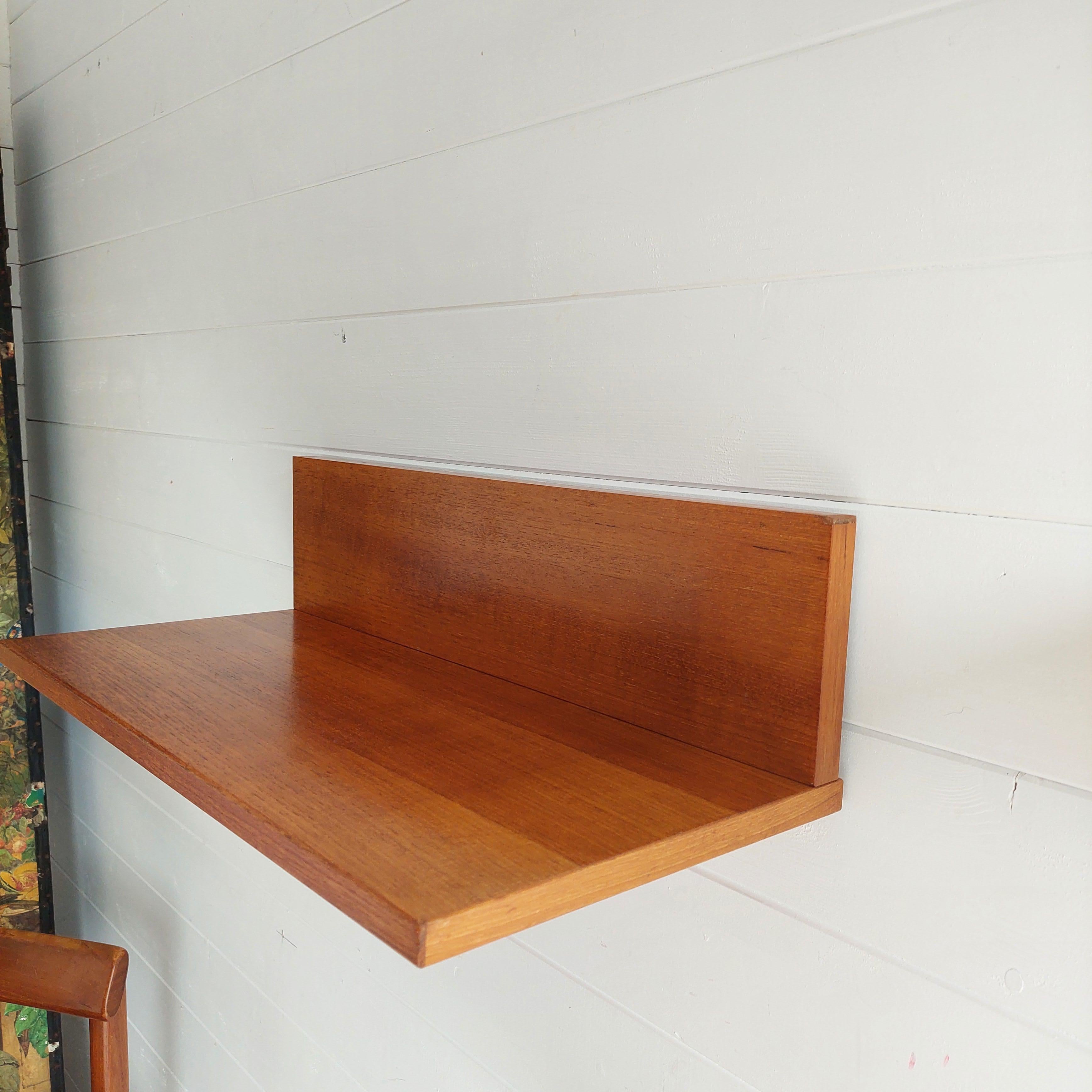 Mid century Teak floating wall shelf shelves  Beaver and Tapley 70s, set of 3 4