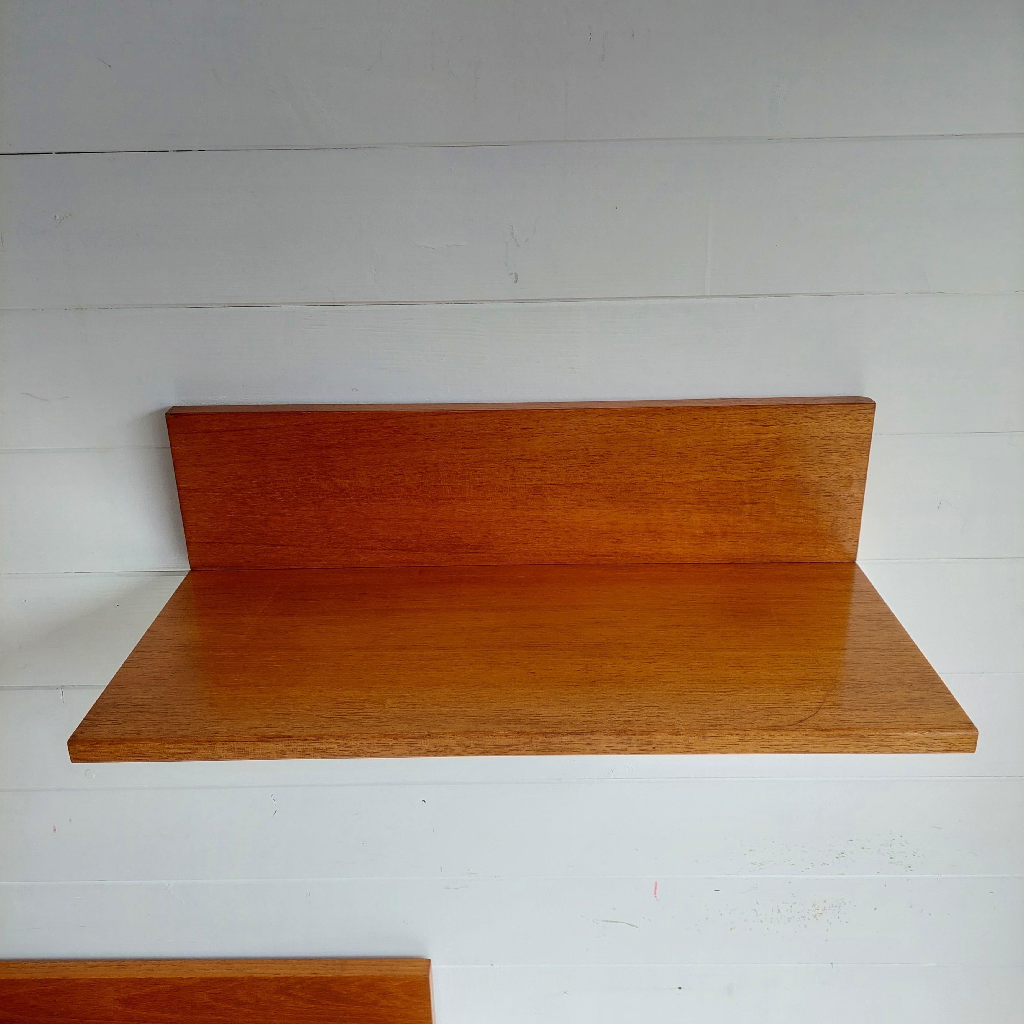 Mid century Teak floating wall shelf shelves  Beaver and Tapley 70s, set of 3 7