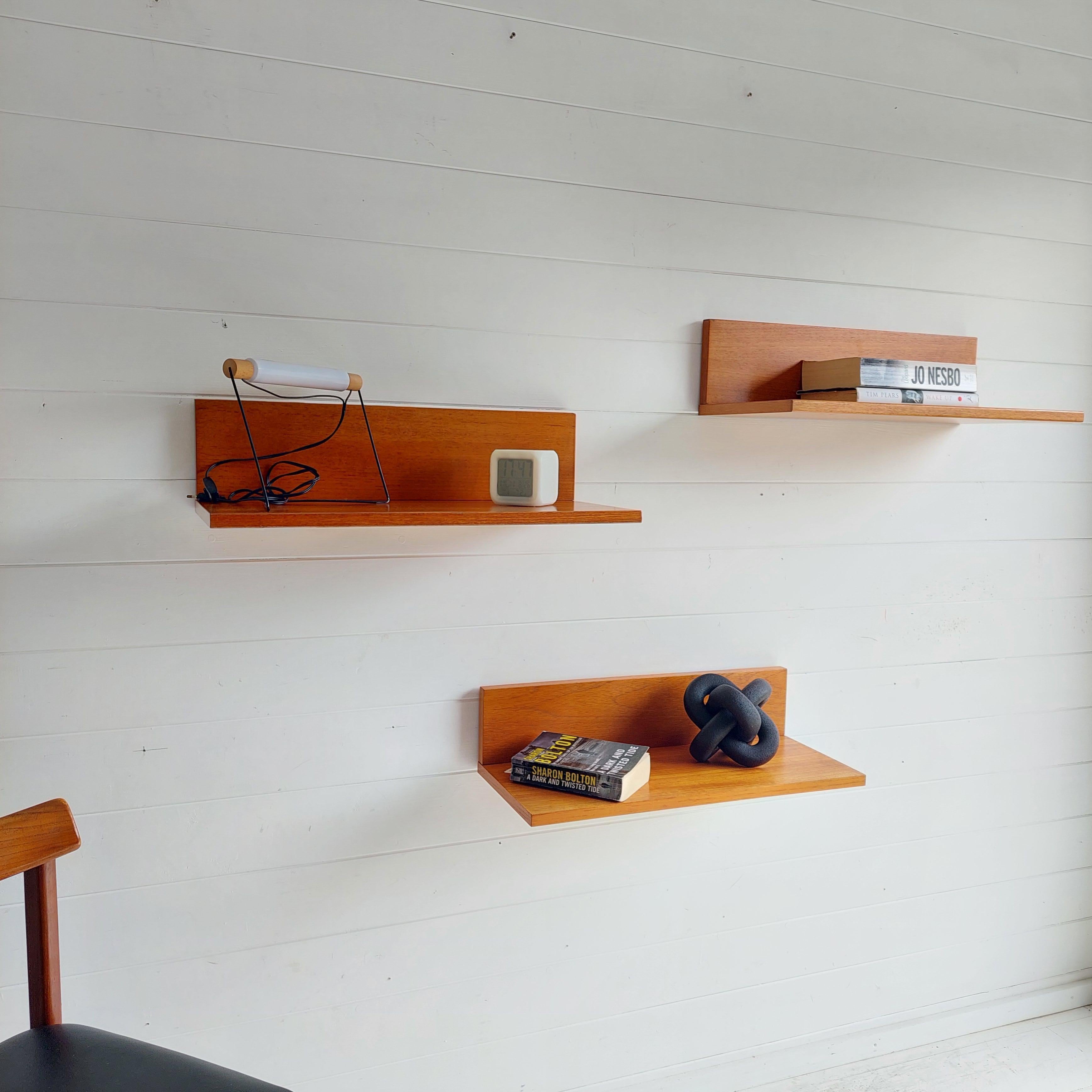 British Mid century Teak floating wall shelf shelves  Beaver and Tapley 70s, set of 3