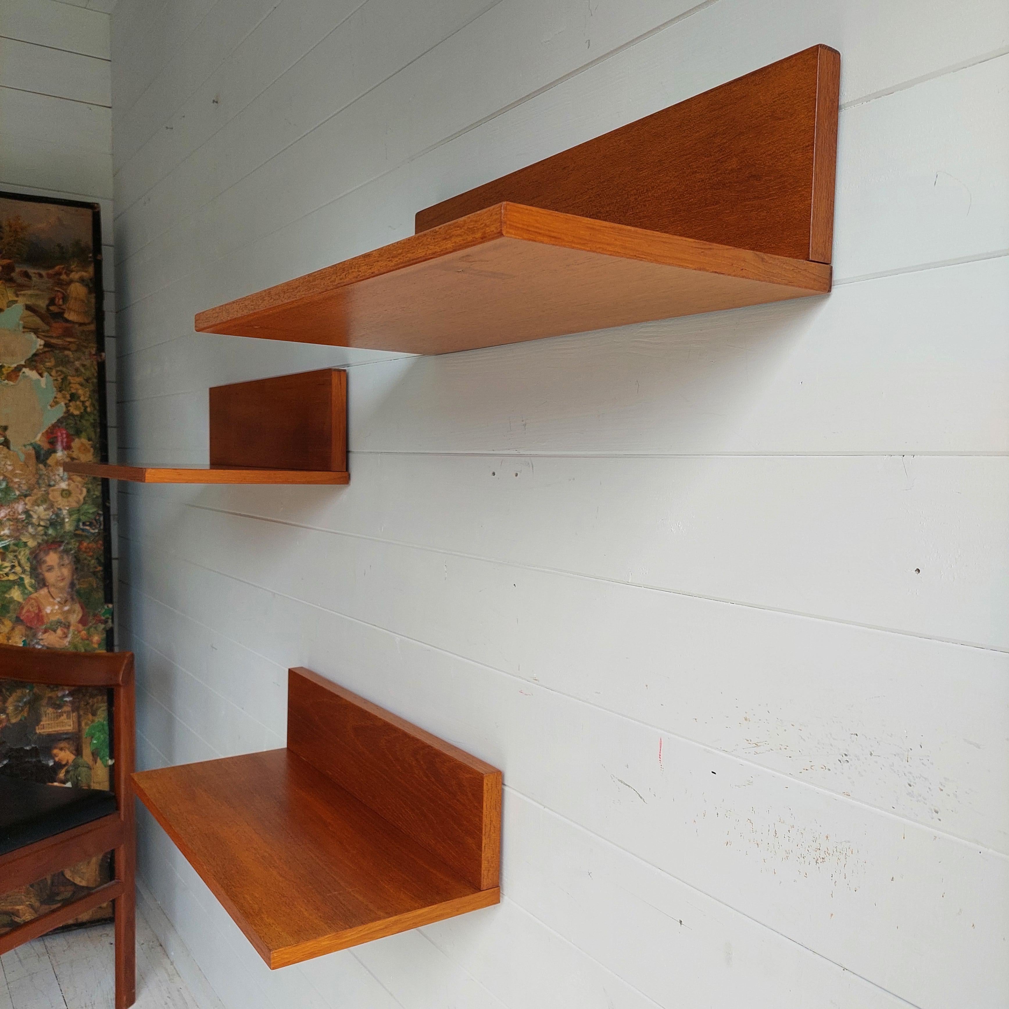 Mid century Teak floating wall shelf shelves  Beaver and Tapley 70s, set of 3 1