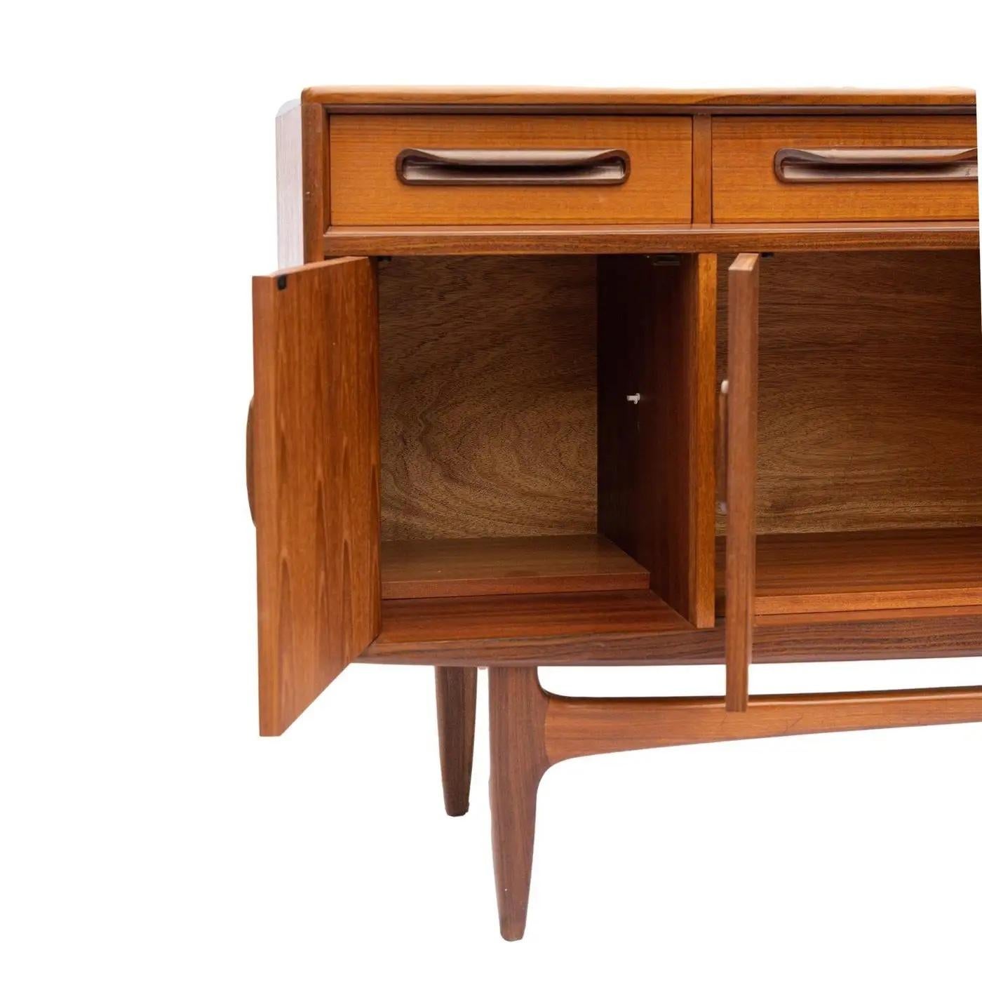 Mid-Century Teak Fresco Sideboard by v. Wilkins for G Plan, English, Ca. 1960 For Sale 1