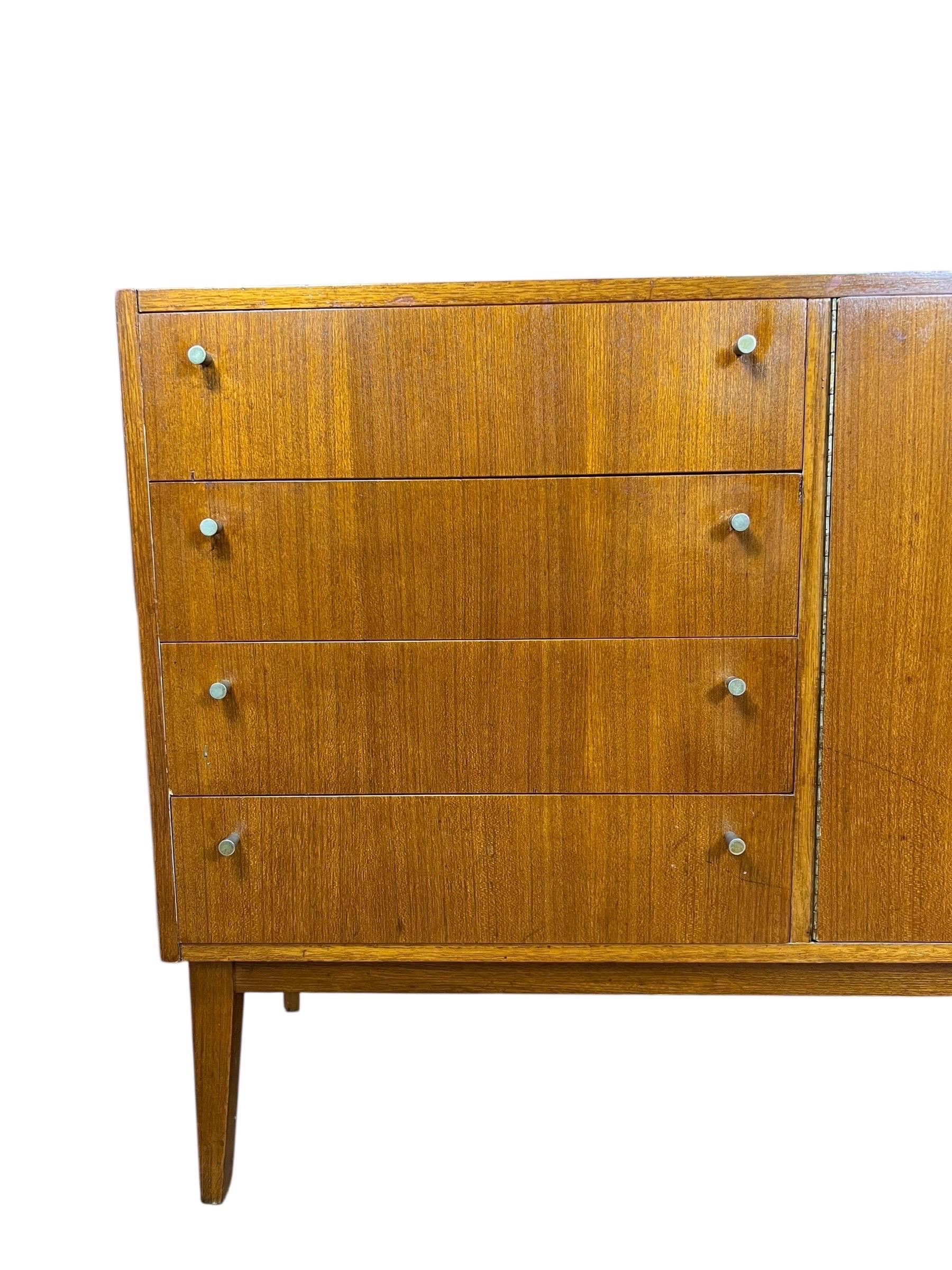 Credenza di metà secolo in teak Friedrich Landwehr Möbelfabrik In condizioni buone in vendita a Esperance, NY