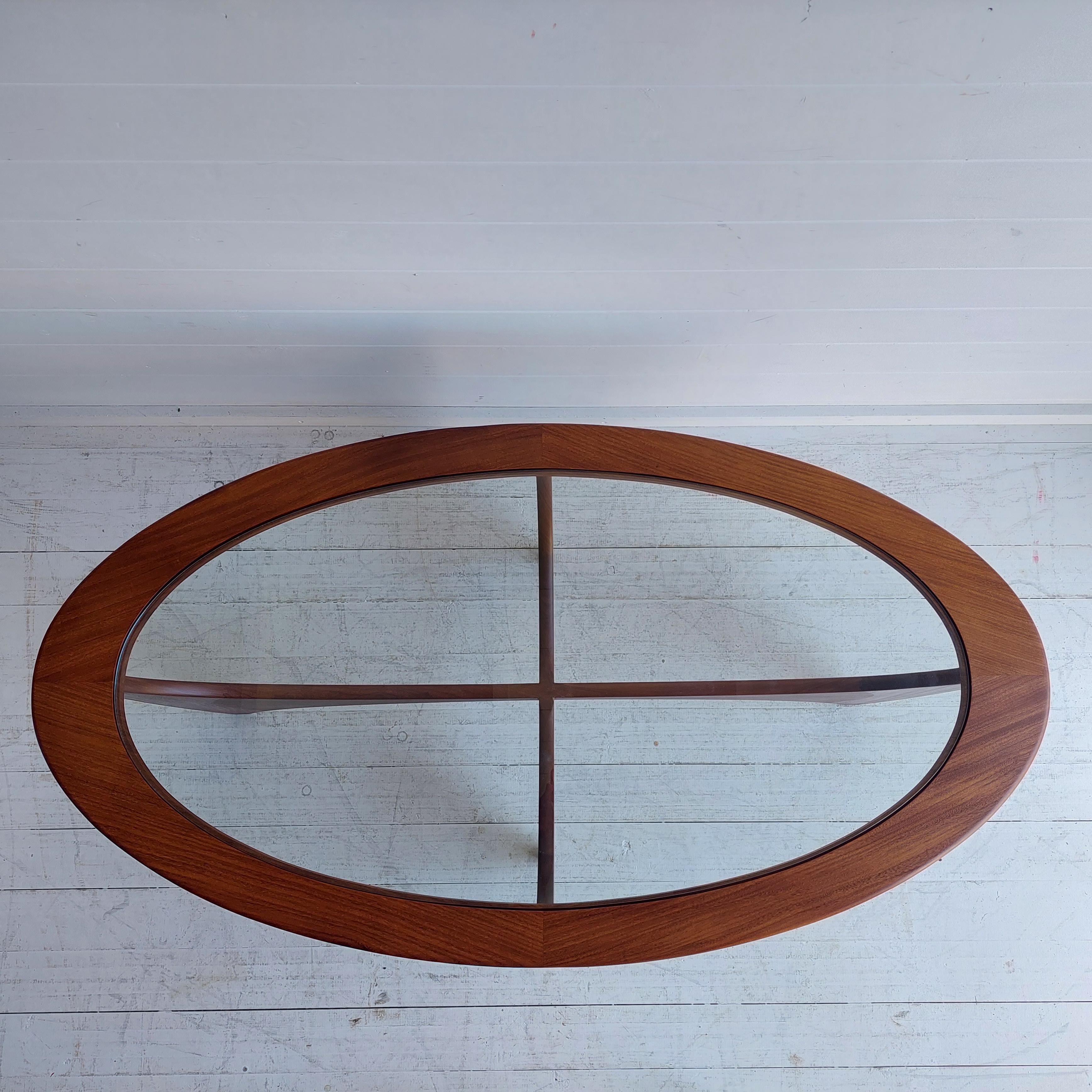 Mid Century Teak Glass Oval ‘Fresco Astro’ Coffee Table for G Plan 1960s In Good Condition In Leamington Spa, GB