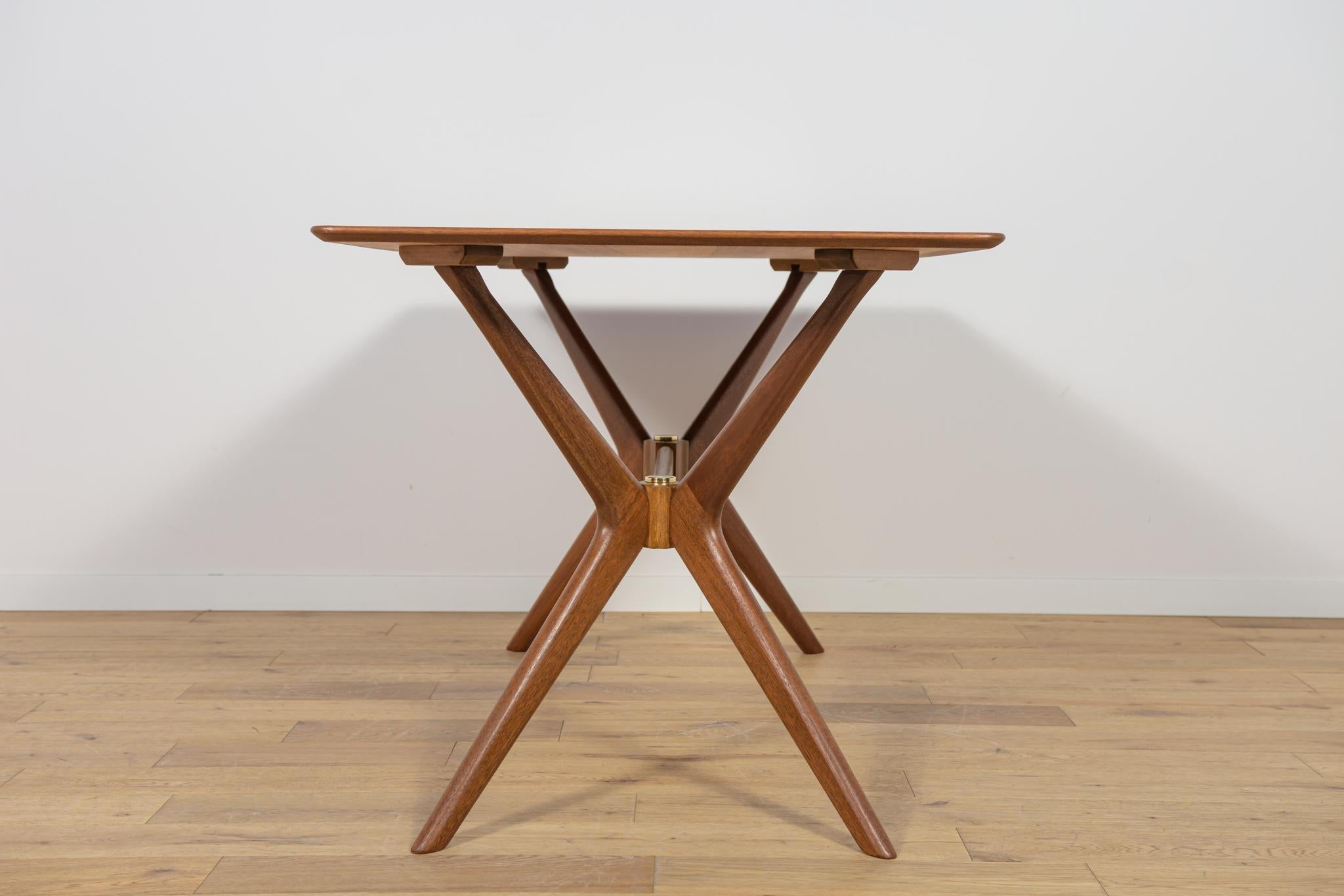 Mesa de comedor de helicóptero de teca de mediados de siglo de G-Plan, Reino Unido, años 60 mediados del siglo XX en venta