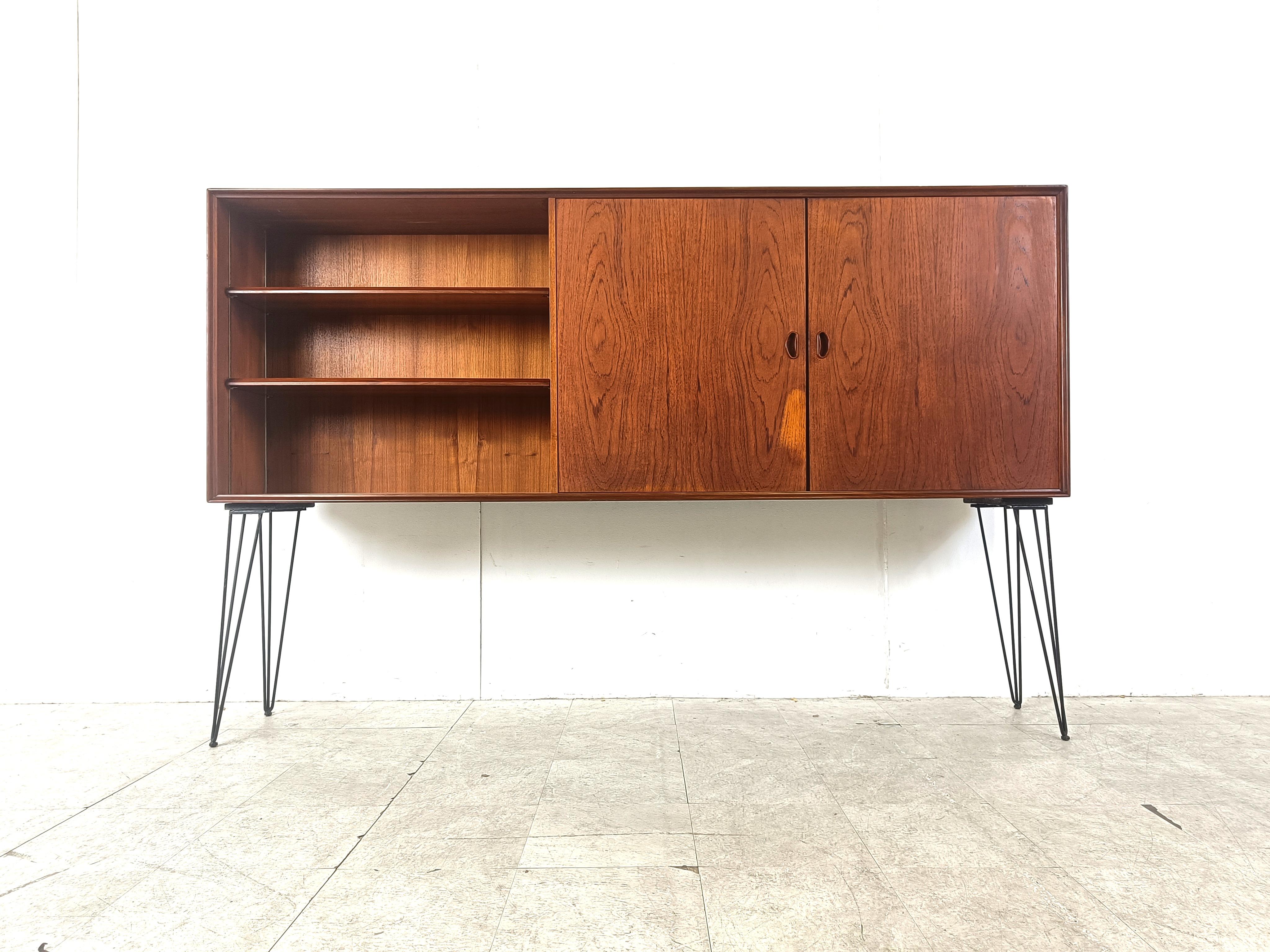 Mid-Century moderno Credenza in teak di metà secolo di Oswald Vermaercke, anni '50 in vendita