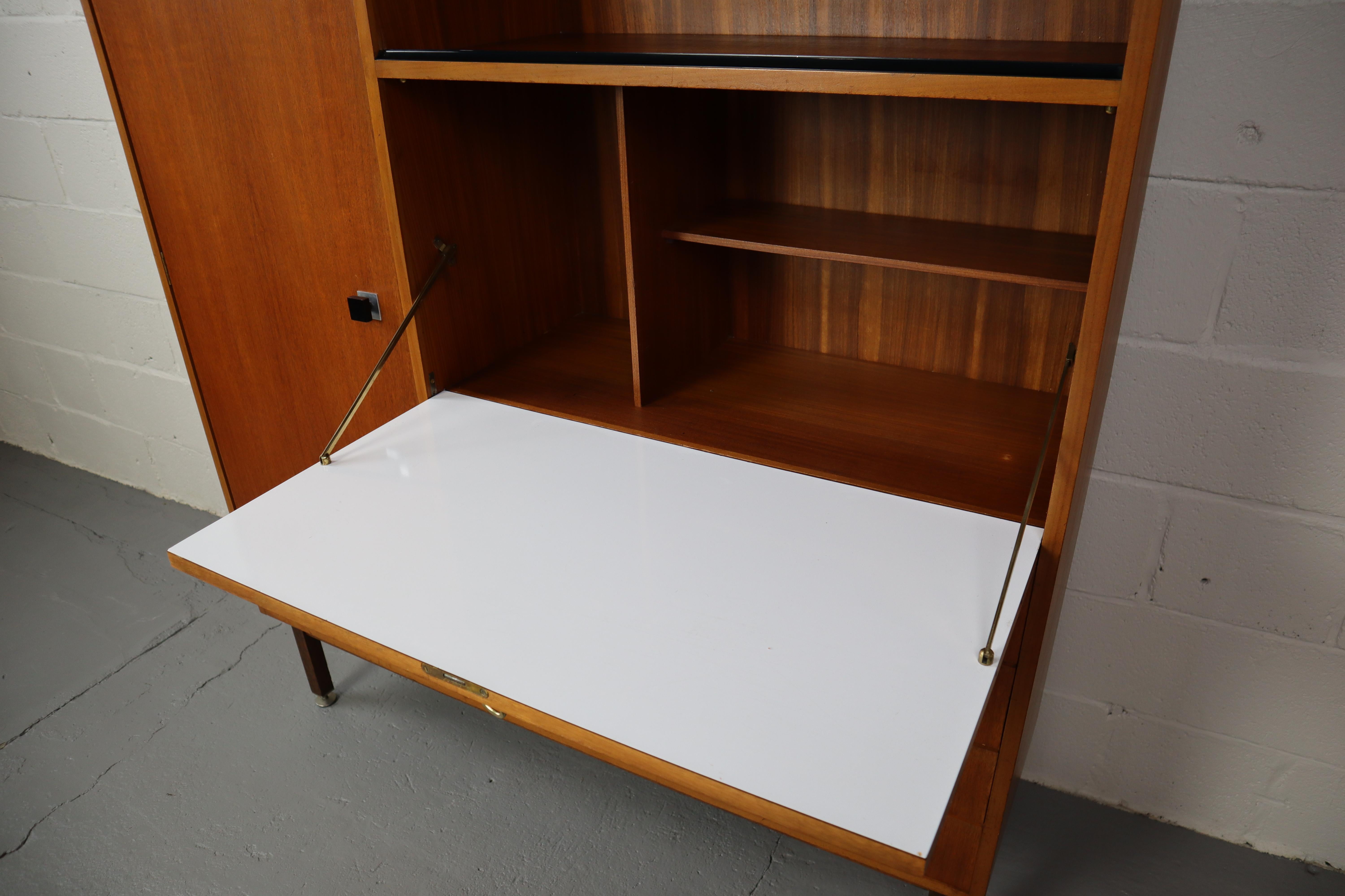 Mid-Century Teak Highboard from Combineurop, Belgium, 1960's In Good Condition In Langemark-Poelkapelle, BE