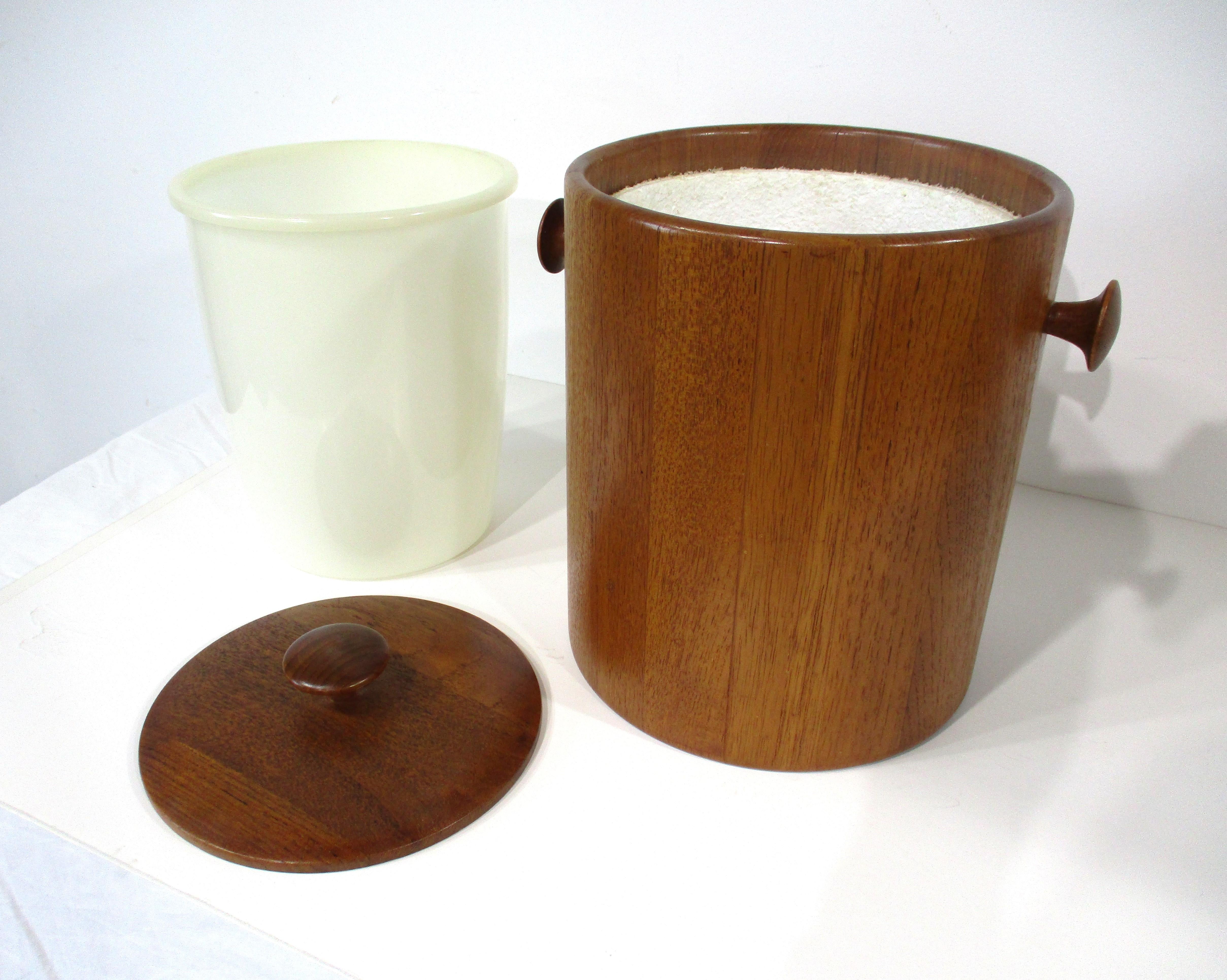 20th Century Mid Century Teak Ice Bucket in the style of Dansk Denmark For Sale