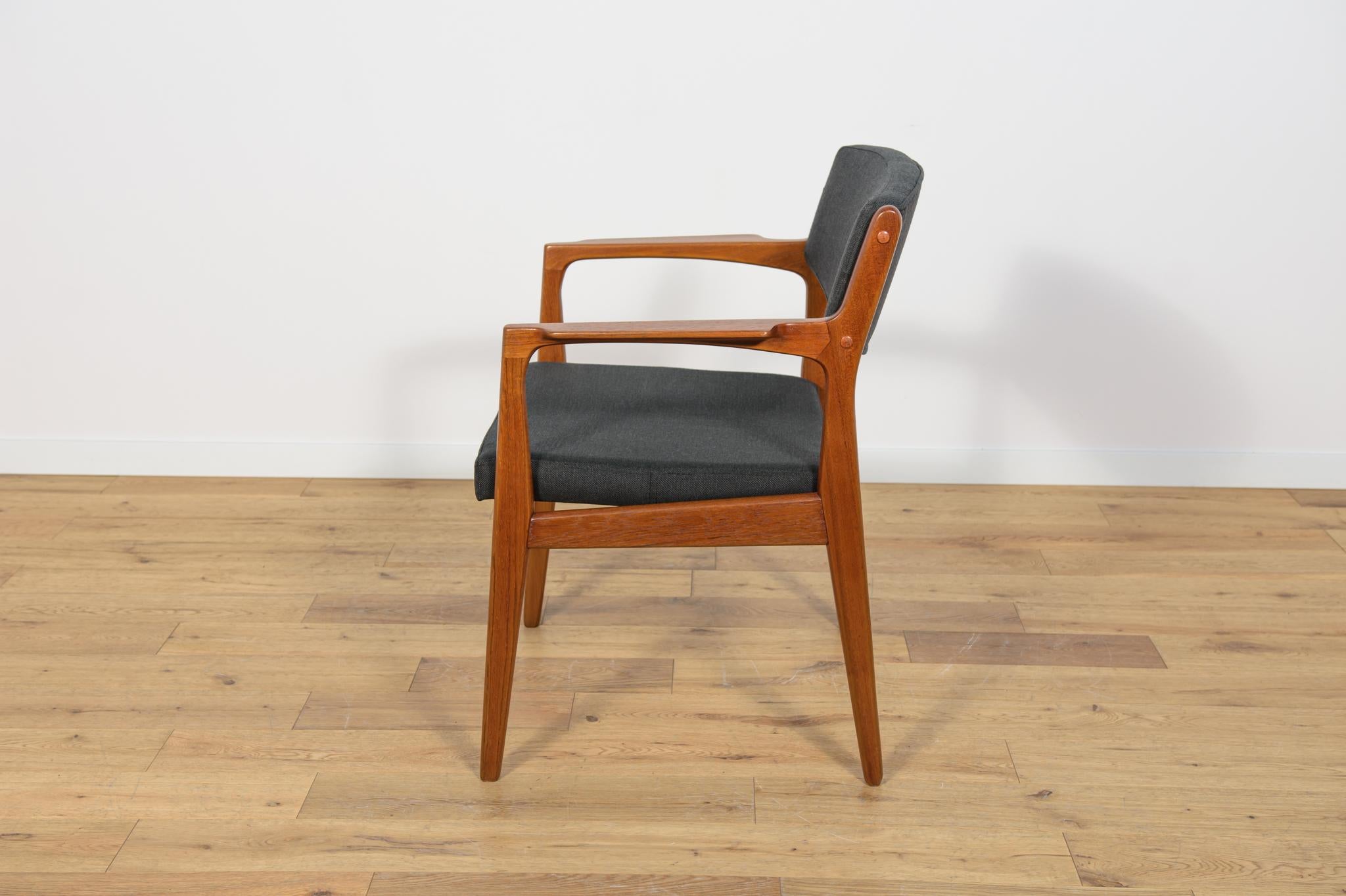 Falegnameria Poltrona di metà secolo in teak e pelle di Erik Buck per Ørum Møbelfabrik, Danimarca in vendita